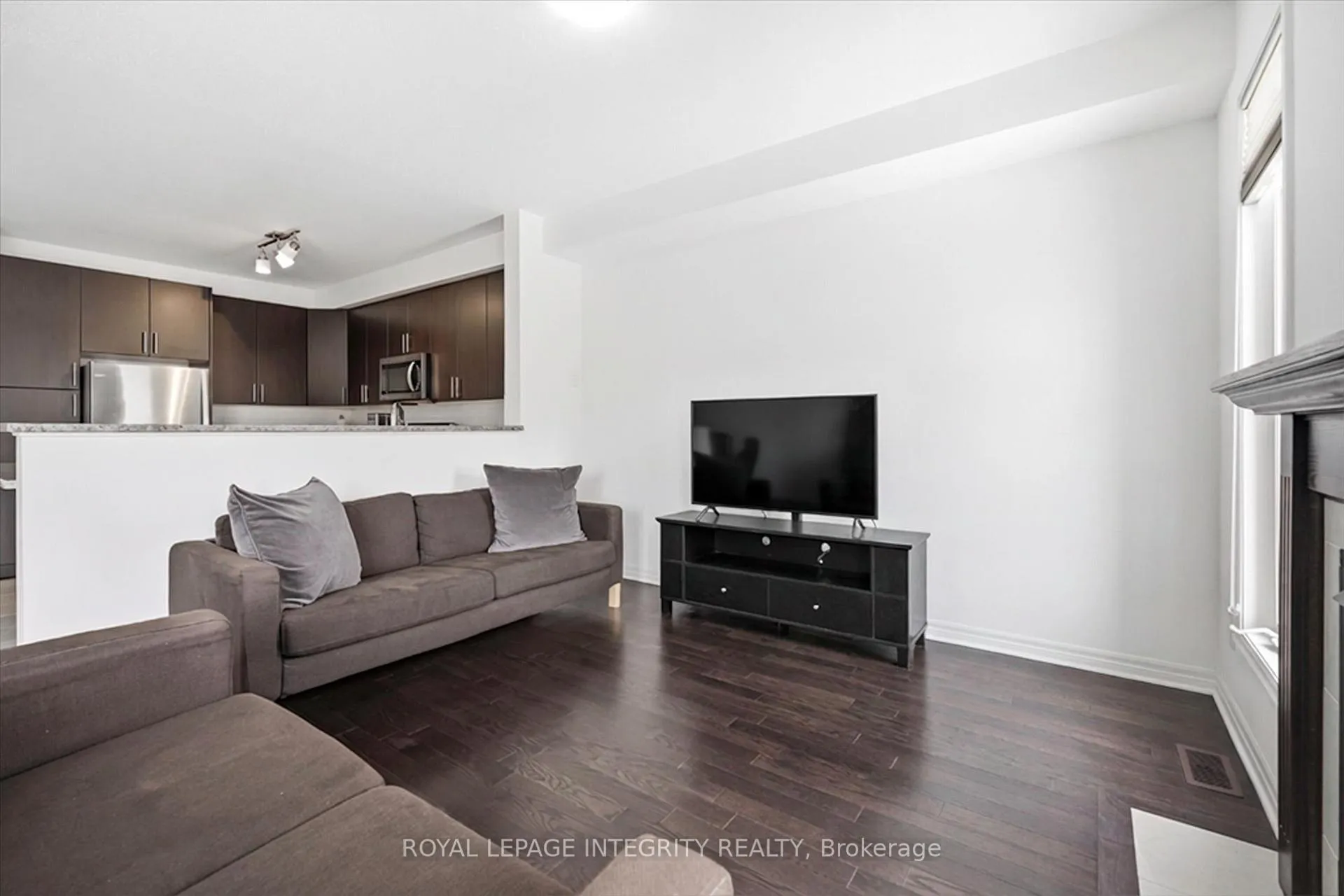 Photo 9 of 88 Chevron Place, Ottawa, Mer Bleue/Bradley Estates/Anderson Park — HOMEH