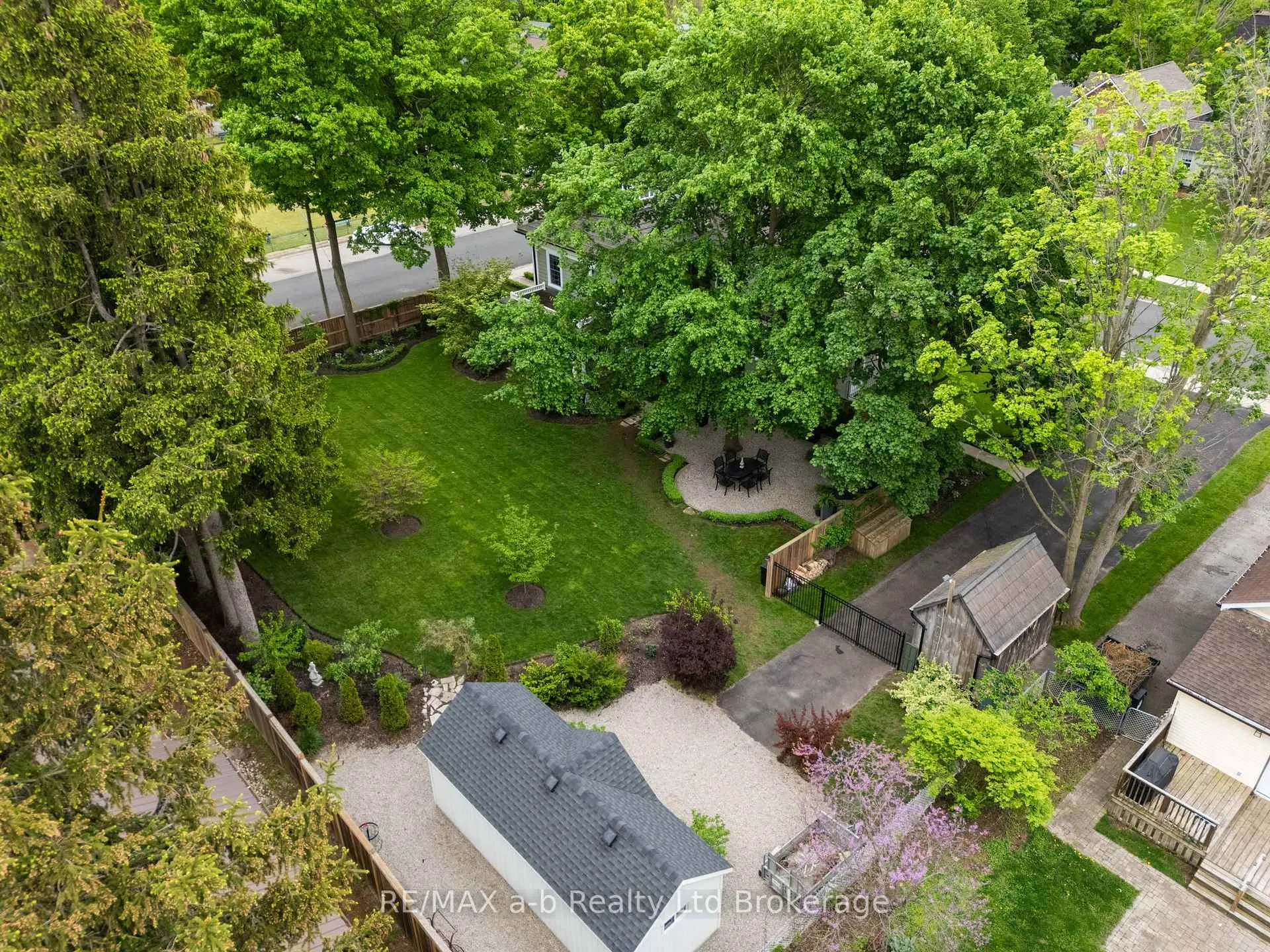 Photo 47 of 74 Centre Street, Aylmer — HOMEH