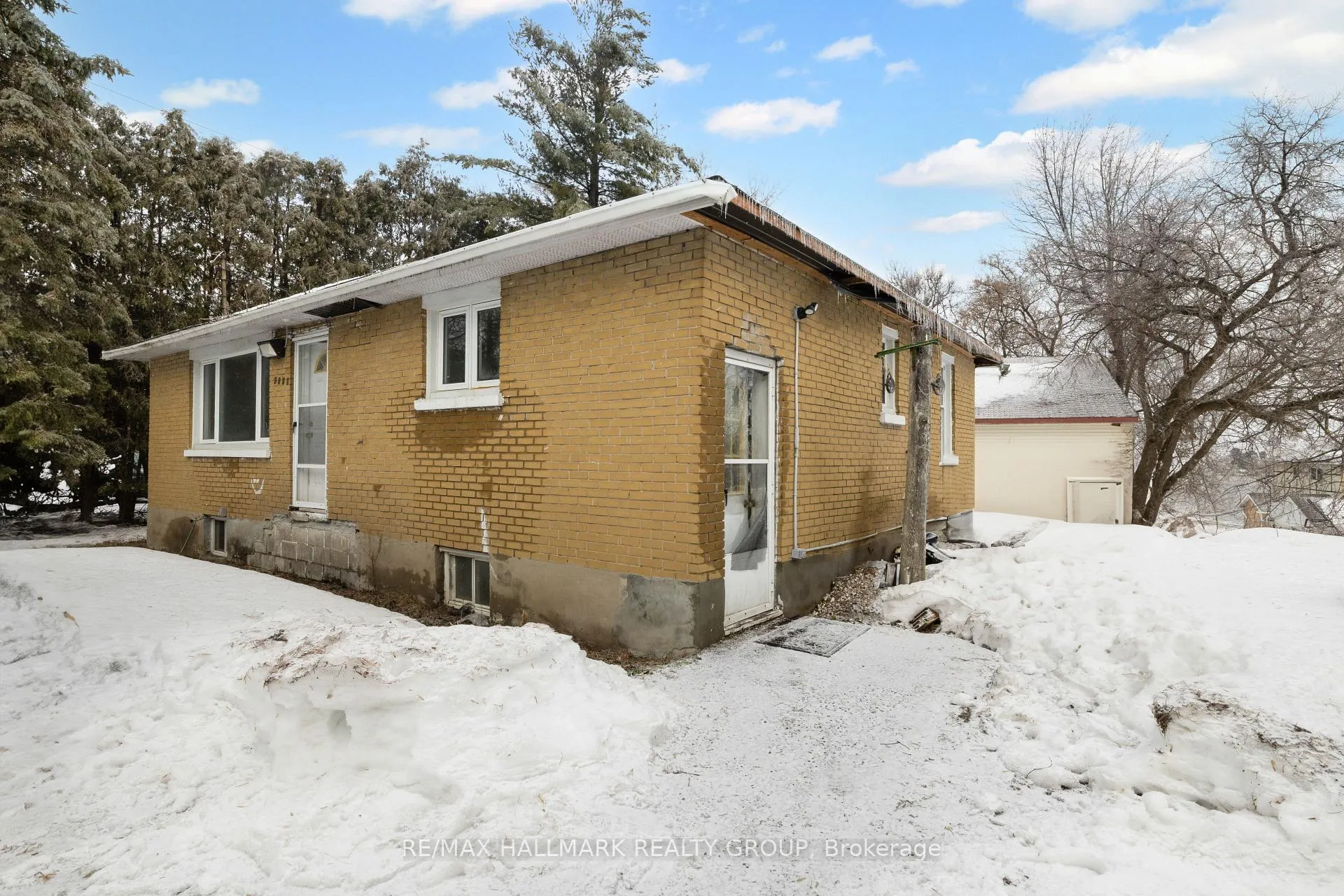 Photo of 2601 Regional Road 174