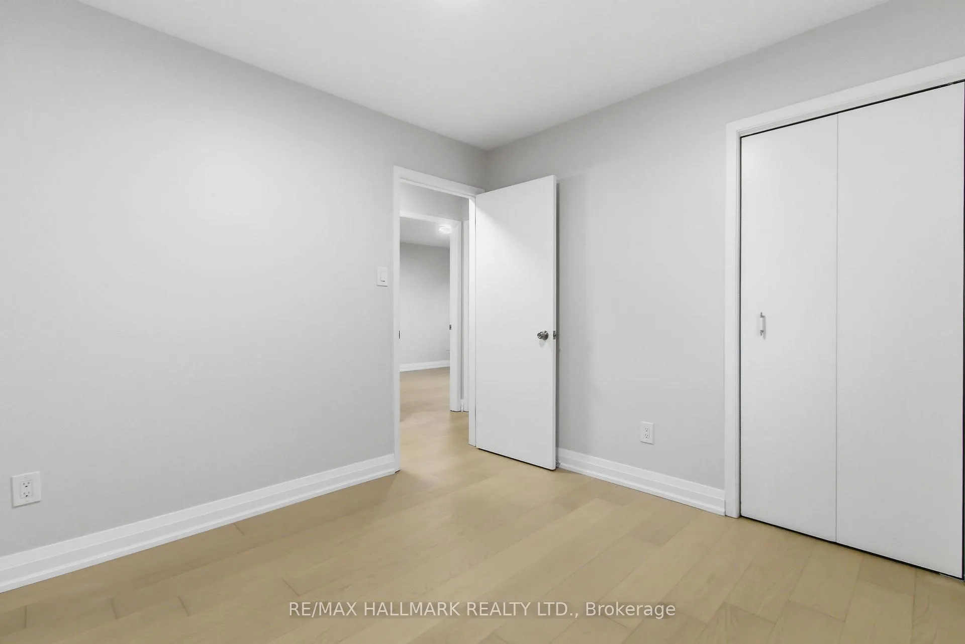 Photo 19 of 397 Archdekin Drive, Brampton, Madoc — HOMEH