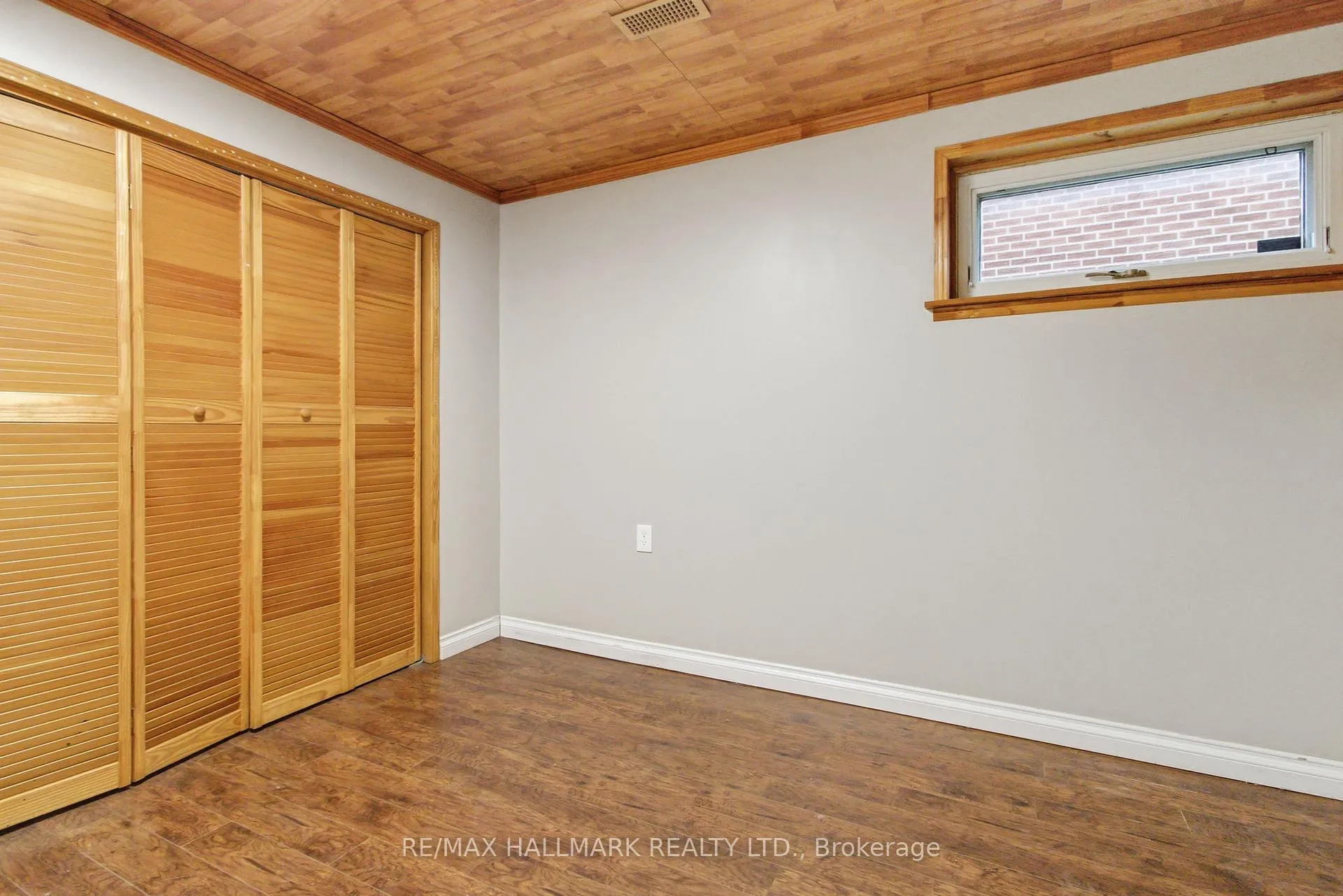Photo 29 of 397 Archdekin Drive, Brampton, Madoc — HOMEH