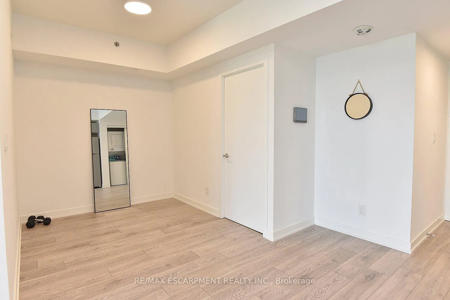 Photo 14 of Unit B1006, 3200 Dakota Common, Burlington, Alton — HOMEH