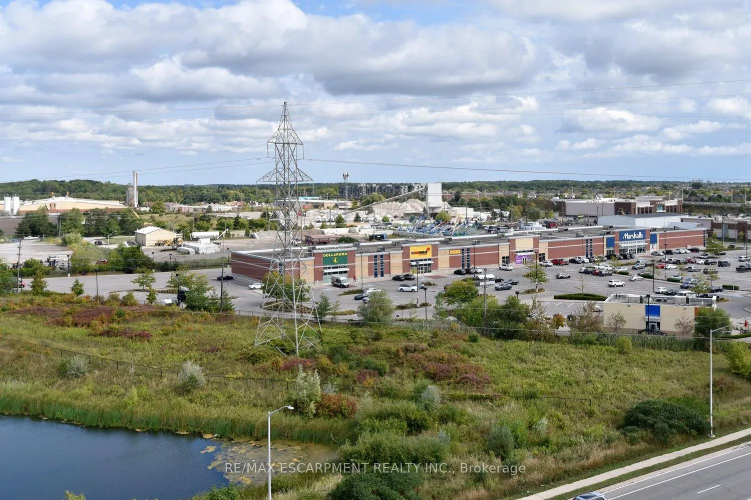 Photo 25 of Unit B1006, 3200 Dakota Common, Burlington, Alton — HOMEH