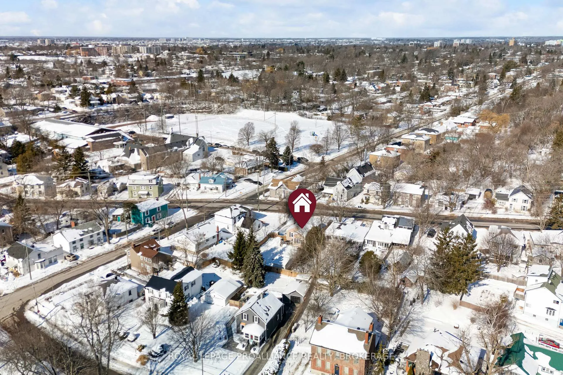 Photo 33 of 586 Union Street W, Kingston, Central City West — HOMEH