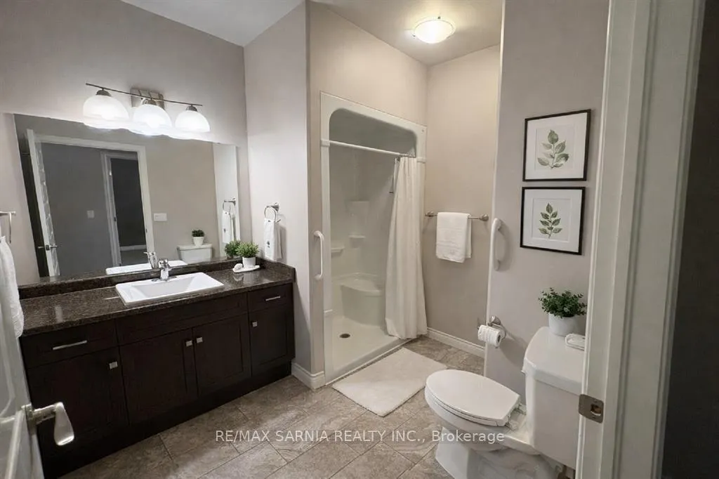 Photo 10 of 41 Veranda Court, Chatham-Kent, Chatham — HOMEH