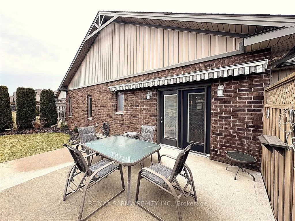 Photo 22 of 41 Veranda Court, Chatham-Kent, Chatham — HOMEH