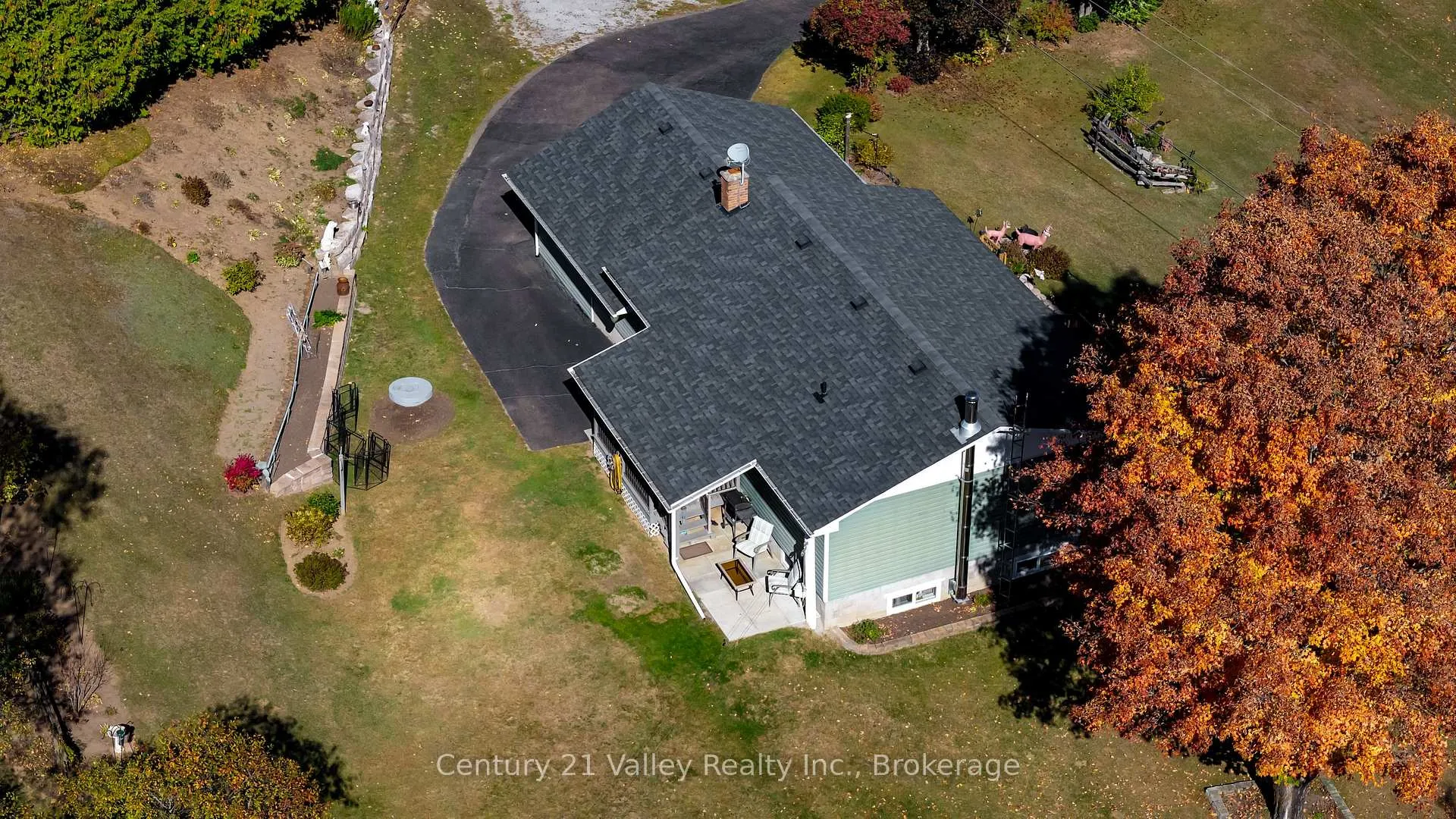Photo 9 of 255 Flat Road, Greater Madawaska — HOMEH