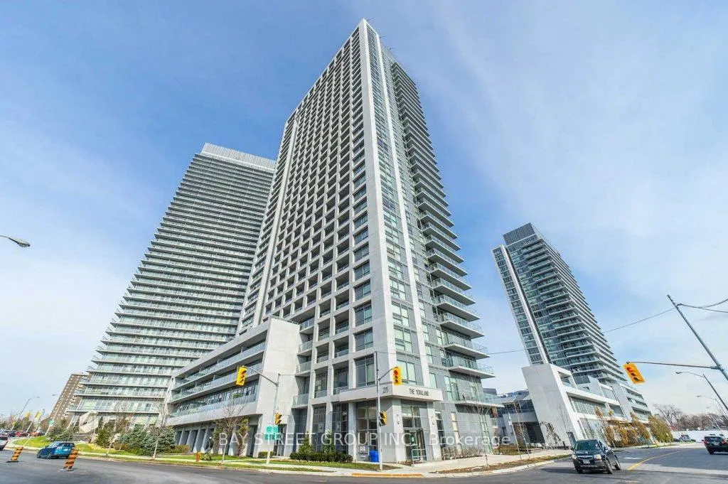 Front of Unit 1705, 275 Yorkland Road