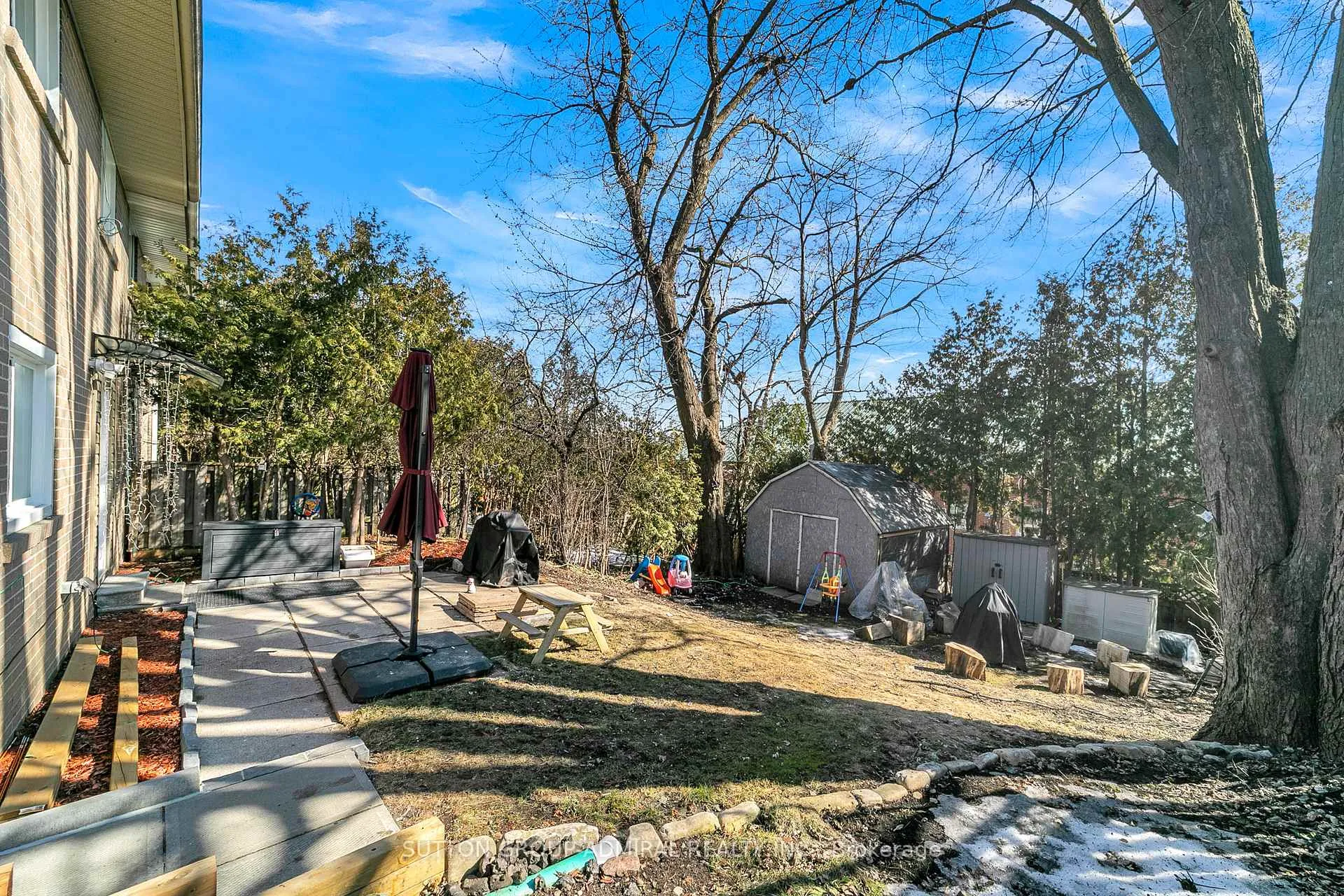 Photo 1 of 17 Jasper Drive, Aurora, Aurora Heights — HOMEH