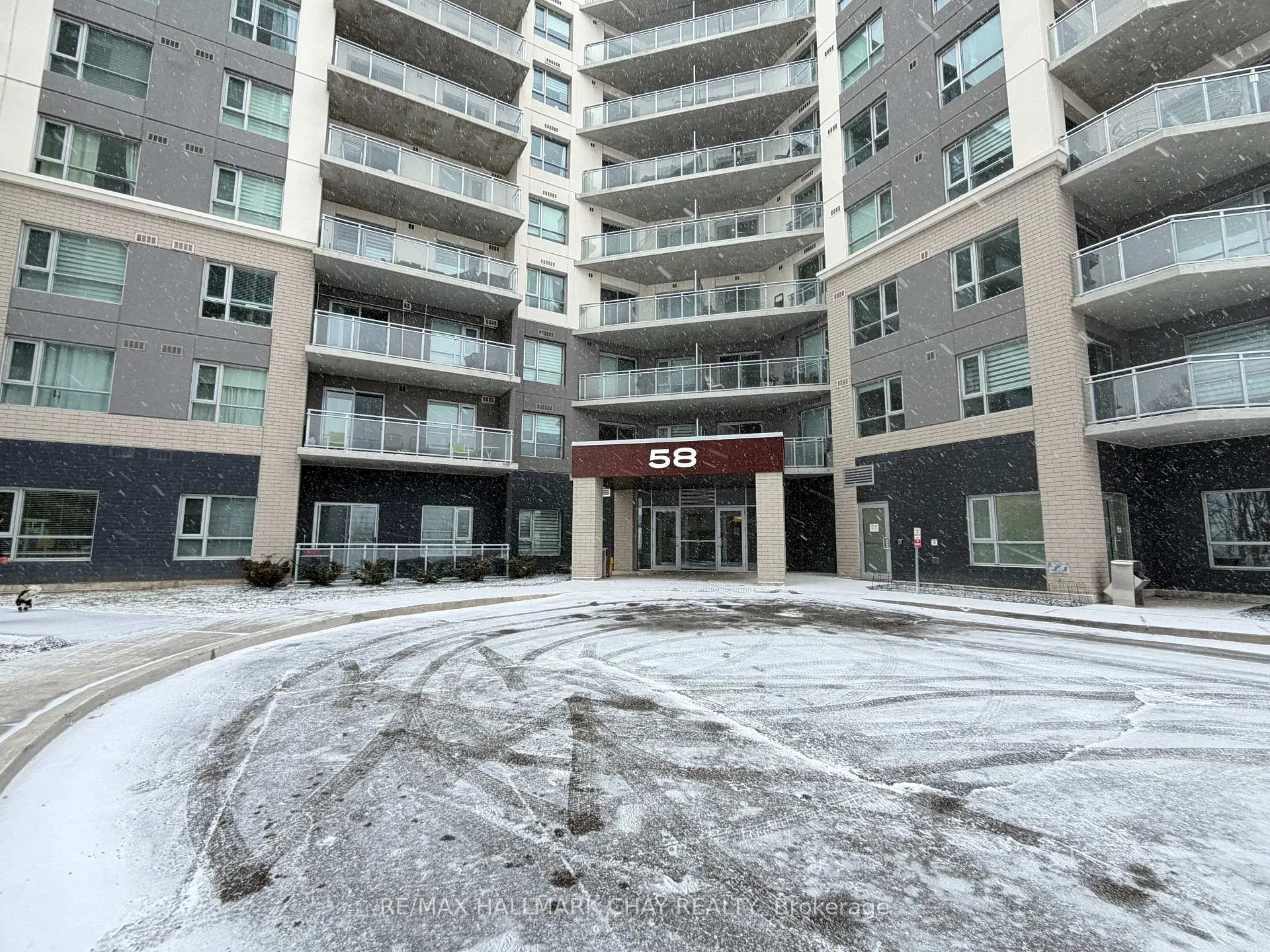 Photo 1 of Unit 710, 58 Lakeside Terrace, Barrie, Little Lake — HOMEH