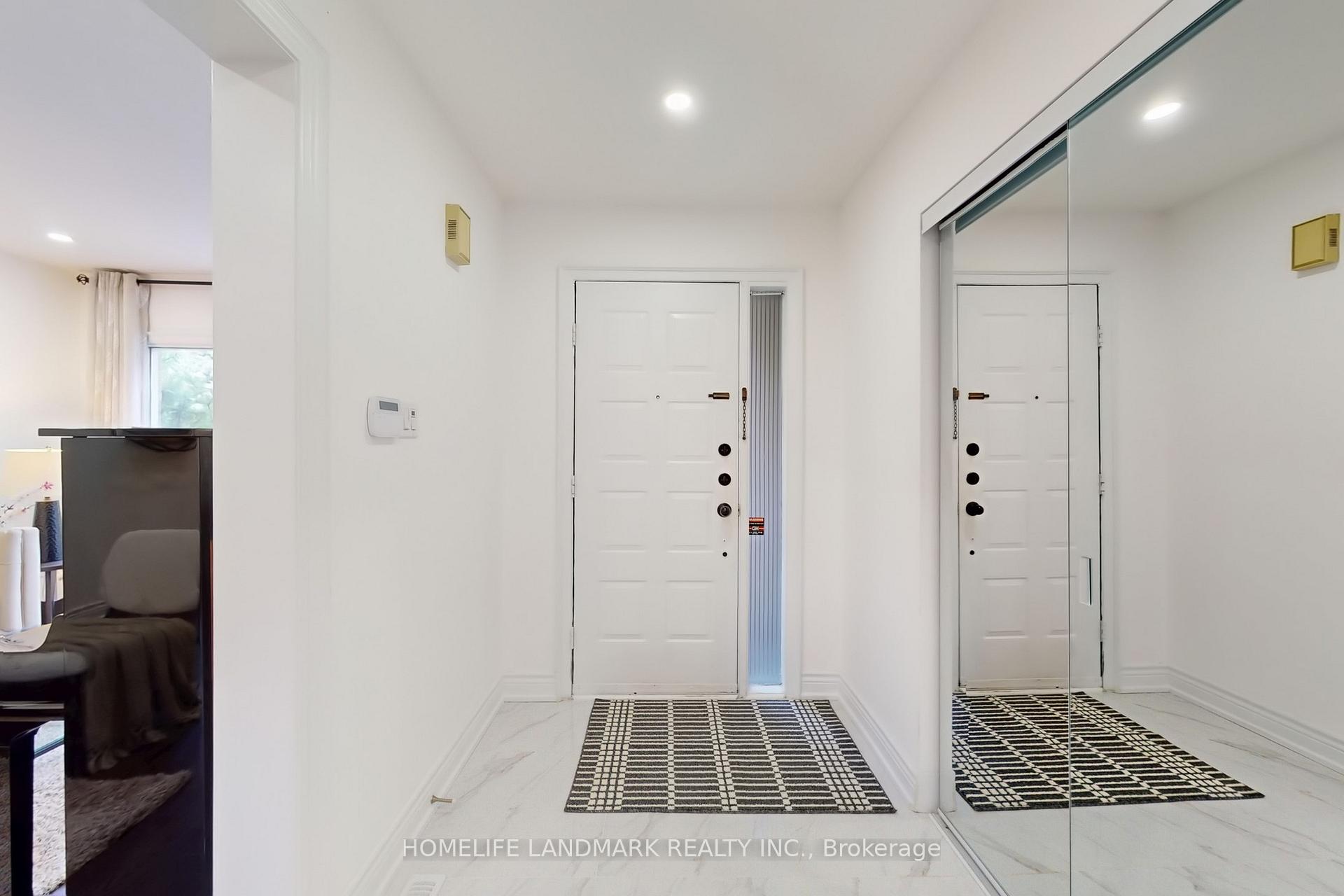 Photo 3 of 65 Rosemount Avenue, Markham, Thornlea — HOMEH