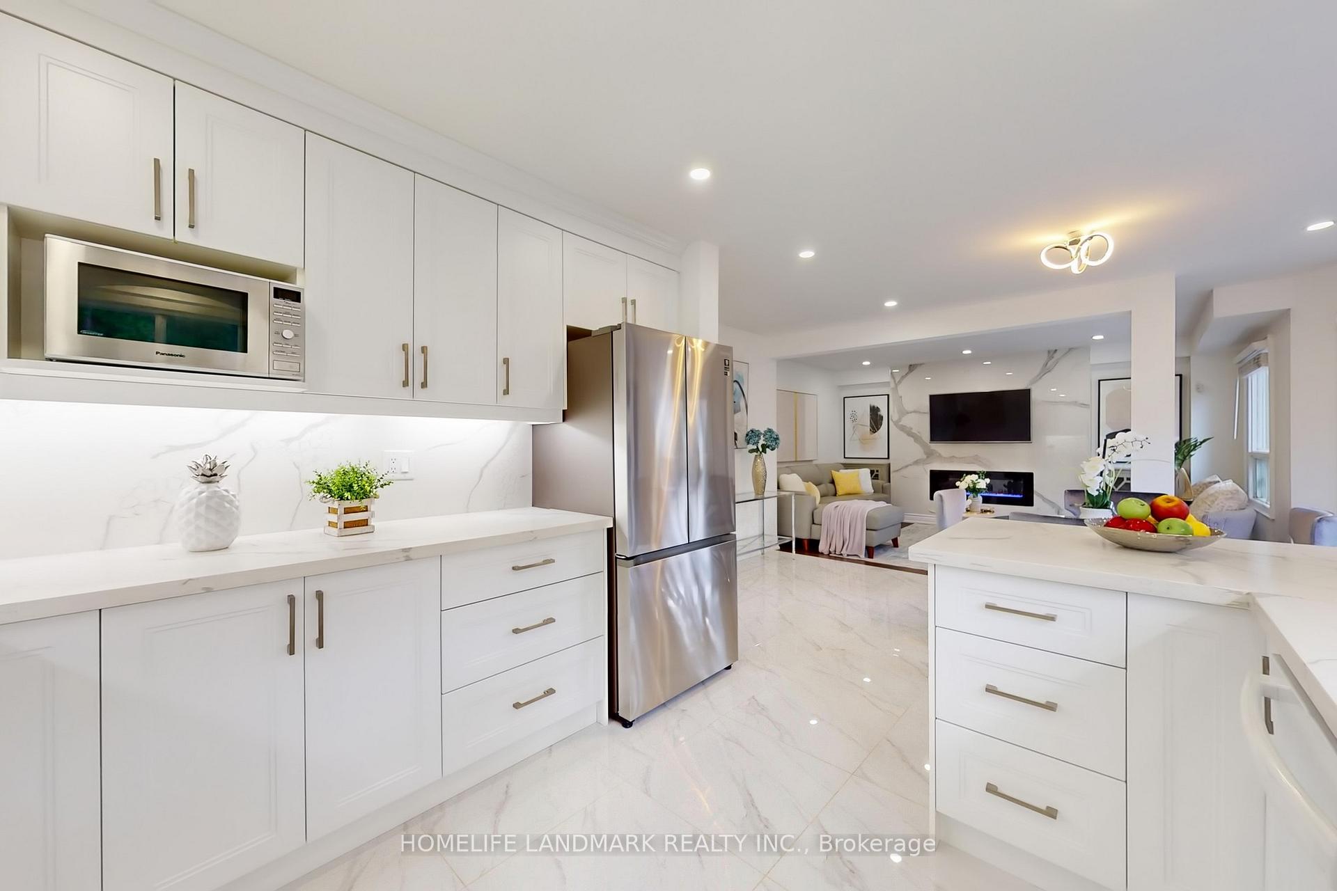 Photo 19 of 65 Rosemount Avenue, Markham, Thornlea — HOMEH