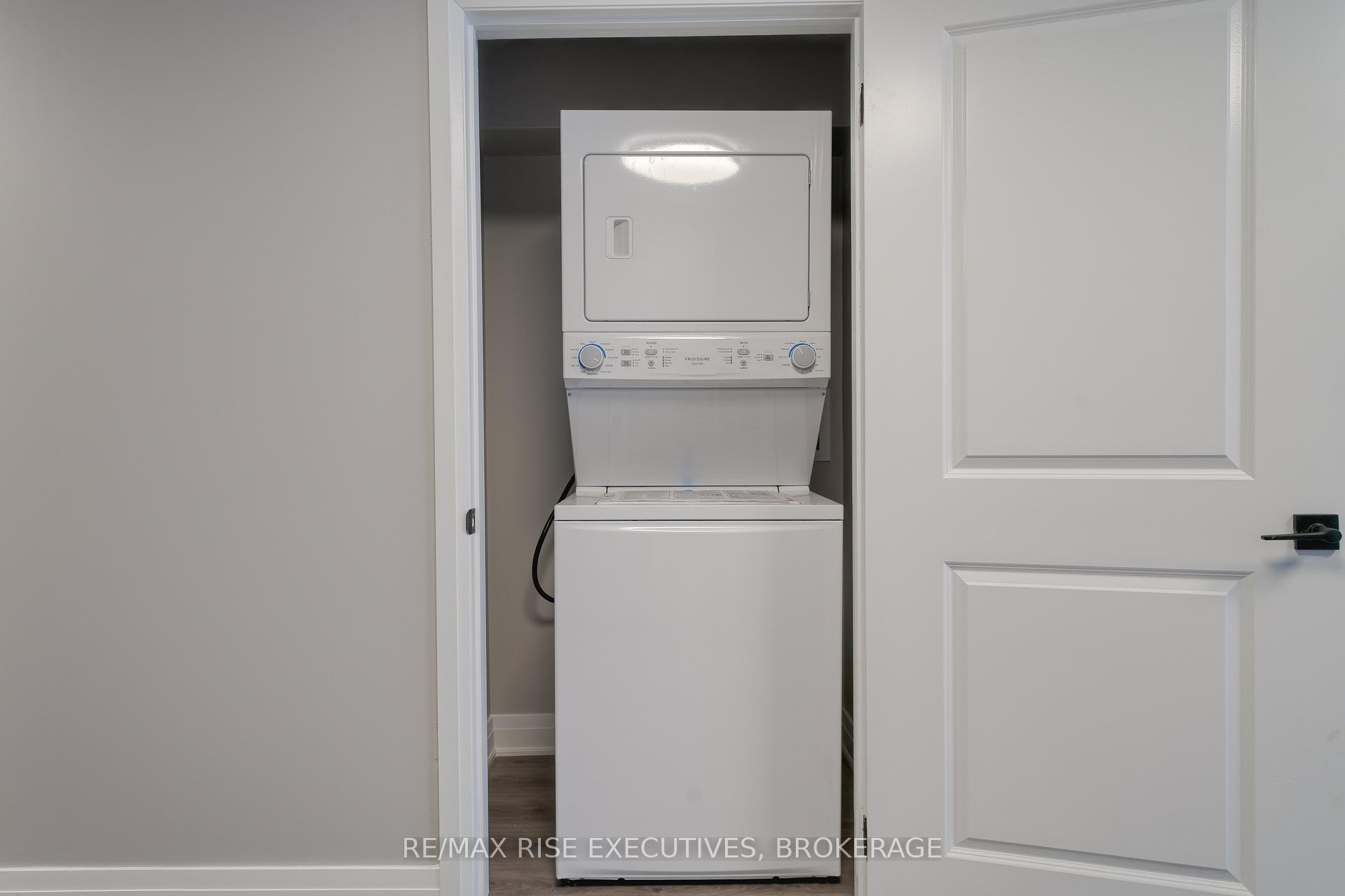 Photo 13 of Unit 2, 284 Owens Crescent, Kingston, East Gardiners Rd — HOMEH