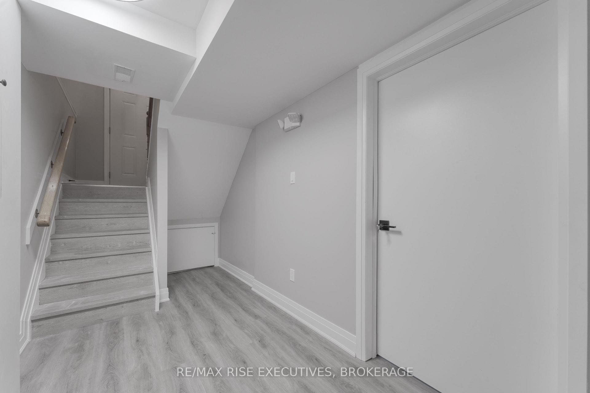 Photo 14 of Unit 2, 284 Owens Crescent, Kingston, East Gardiners Rd — HOMEH