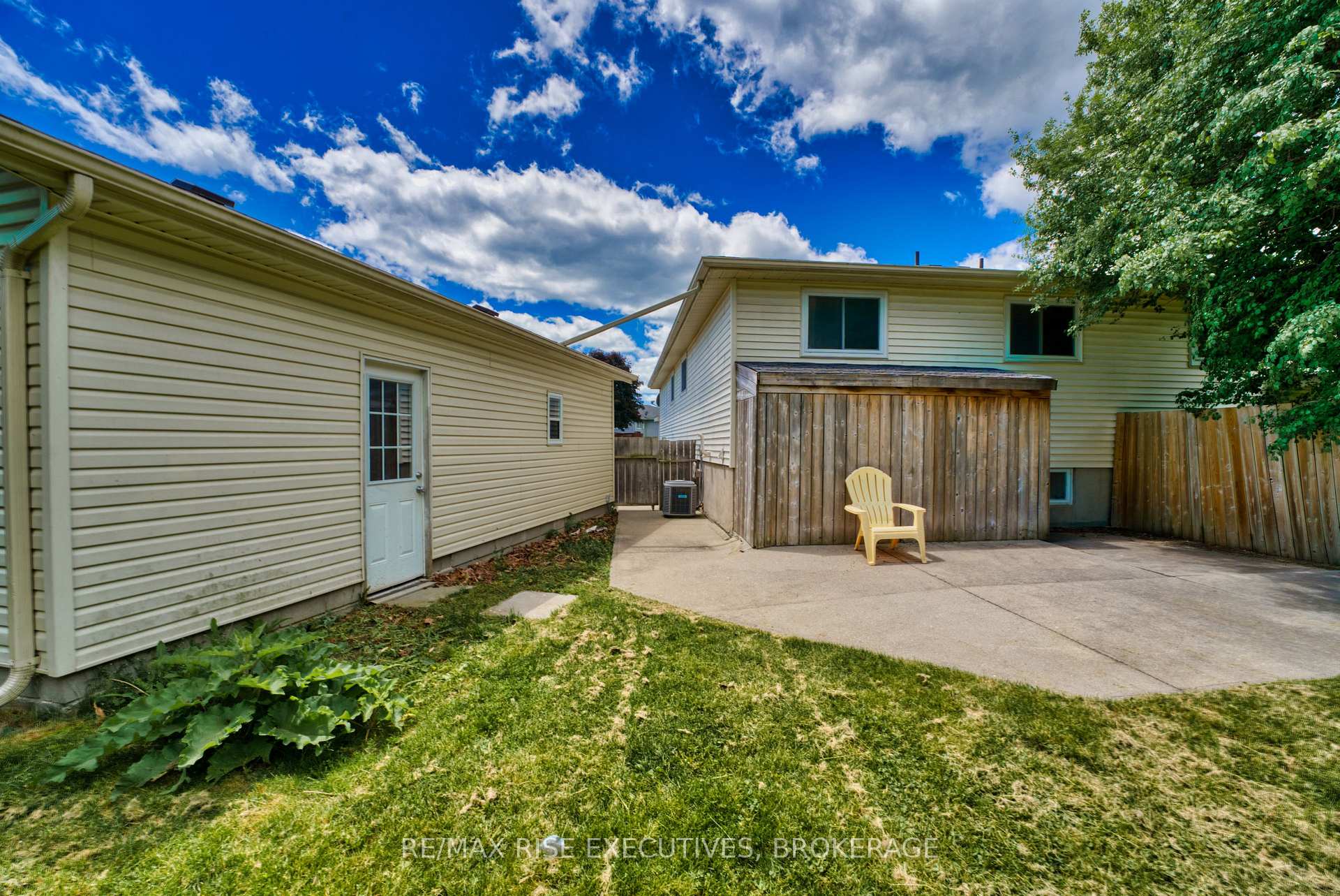 Photo 16 of Unit 2, 284 Owens Crescent, Kingston, East Gardiners Rd — HOMEH