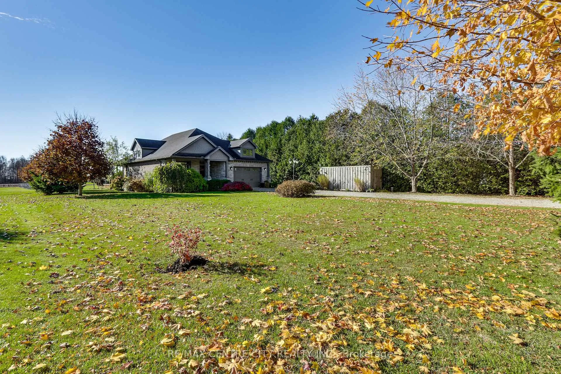 Photo 3 of 51155 Clinton Street, Malahide, Springfield — HOMEH