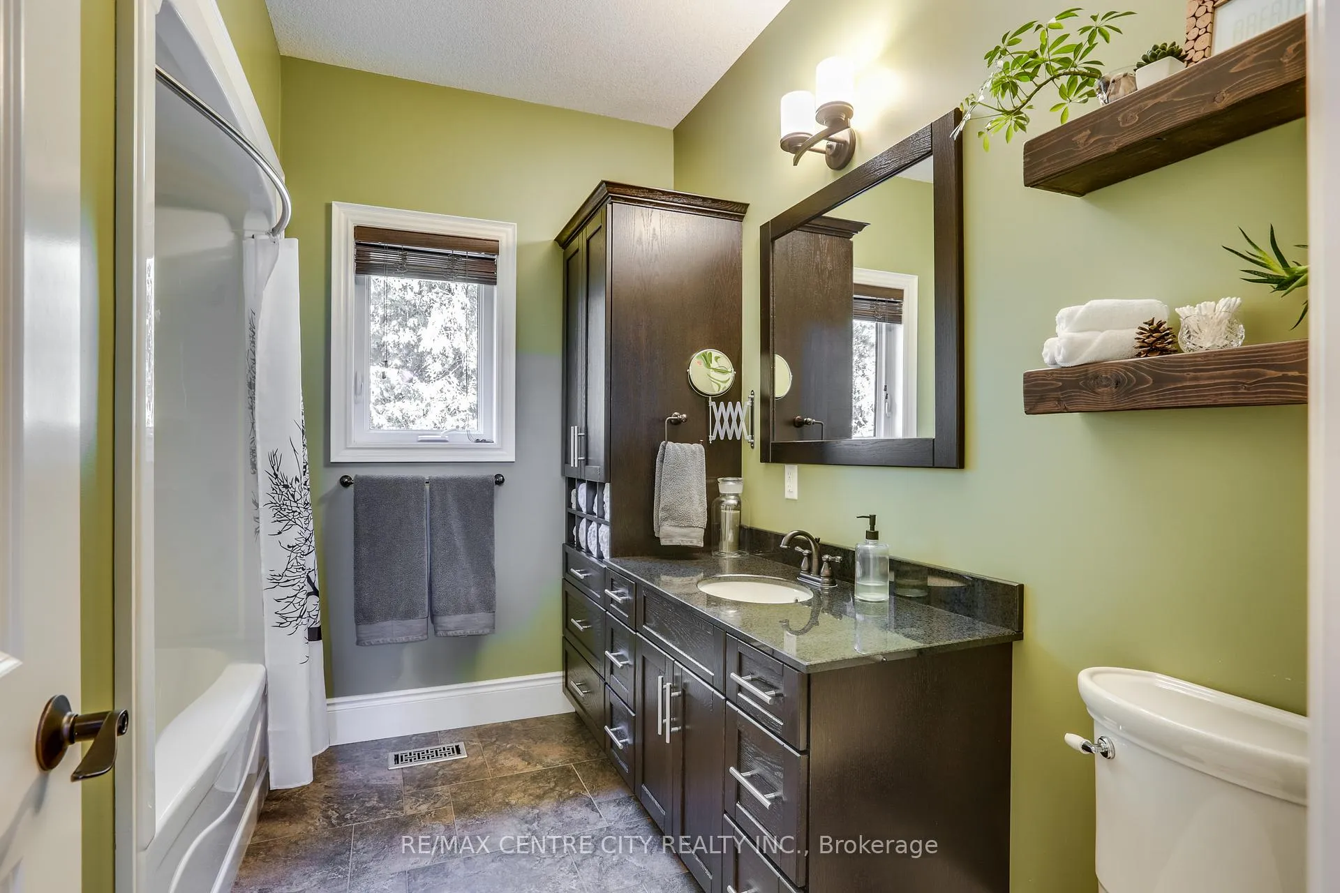Photo 19 of 51155 Clinton Street, Malahide, Springfield — HOMEH