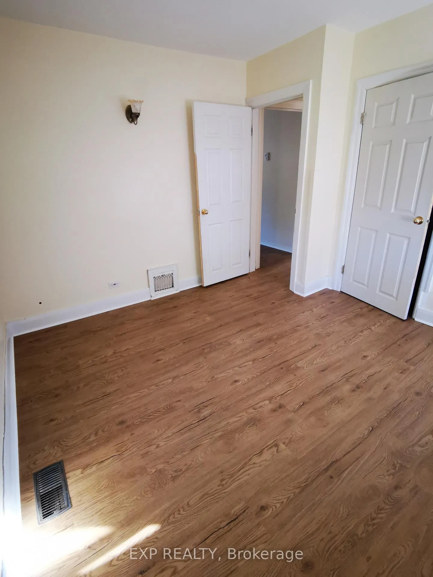 Photo 6 of Unit Upper, 348 Dufferin Avenue, Belleville, Belleville Ward — HOMEH