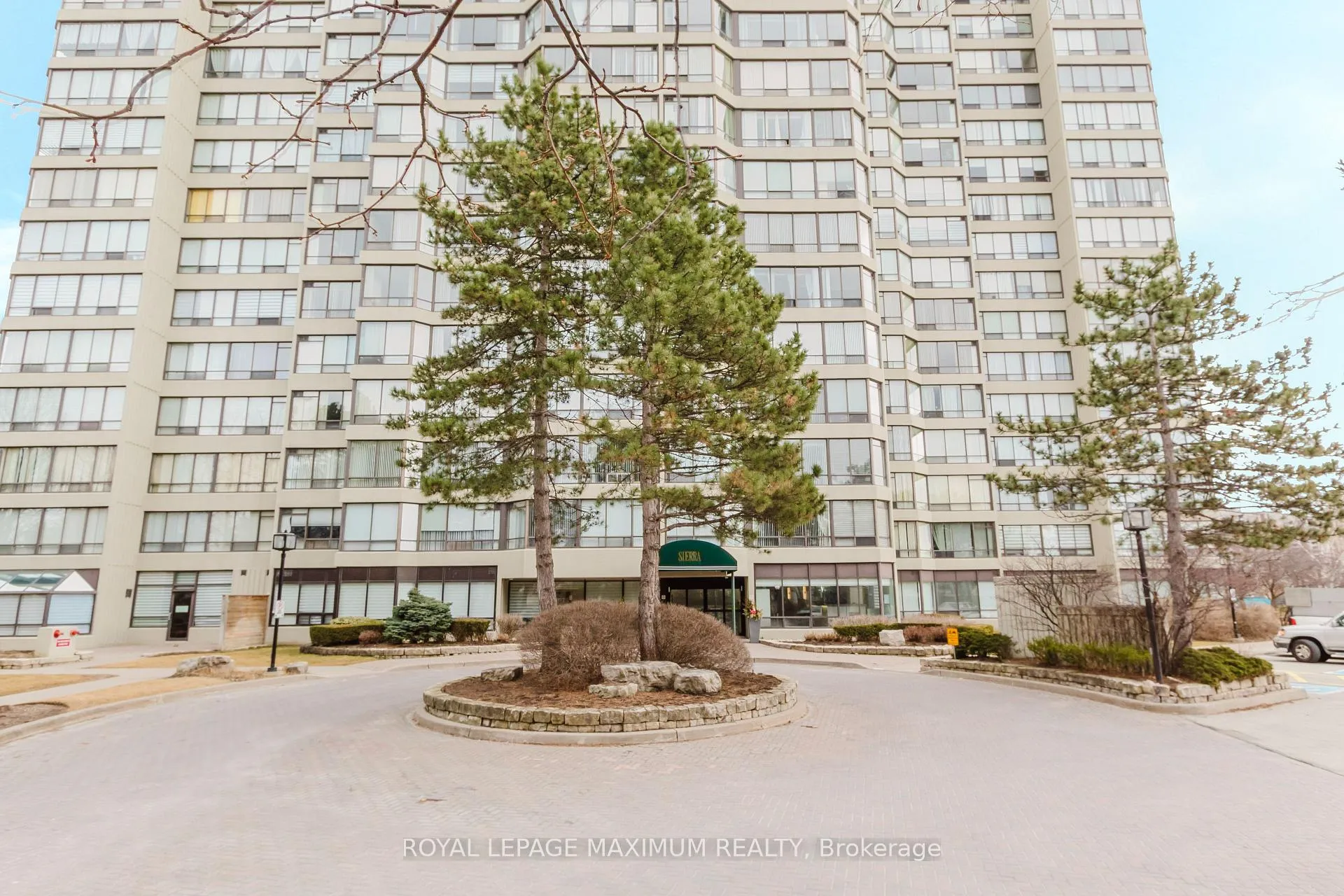 Front of Unit 1101, 26 Hanover Road