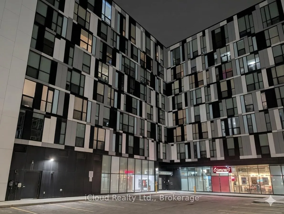 Front of Unit 518, 1900 Simcoe Street N
