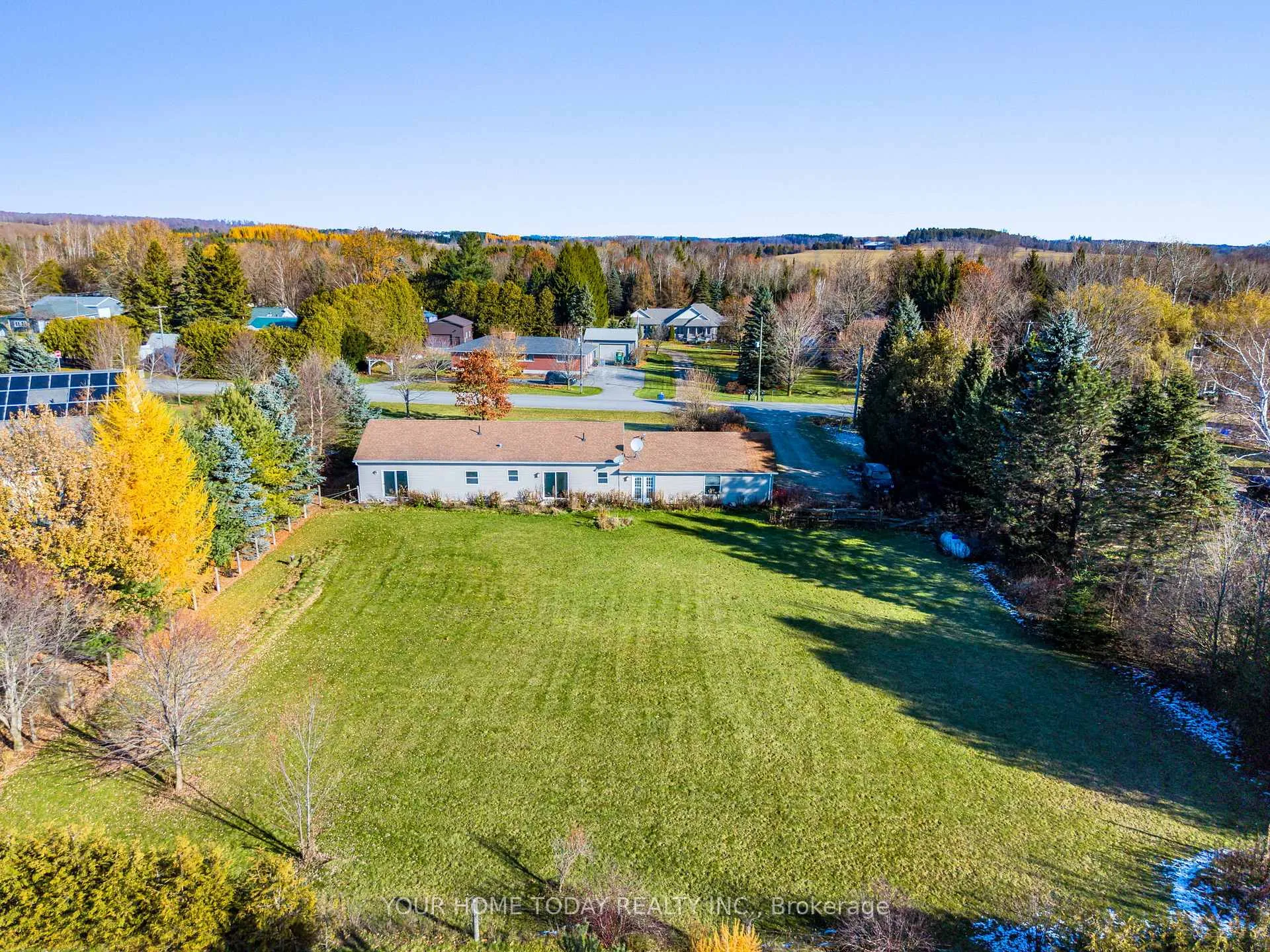 Photo 4 of 5860 Fifth Line, Erin, Rural Erin — HOMEH