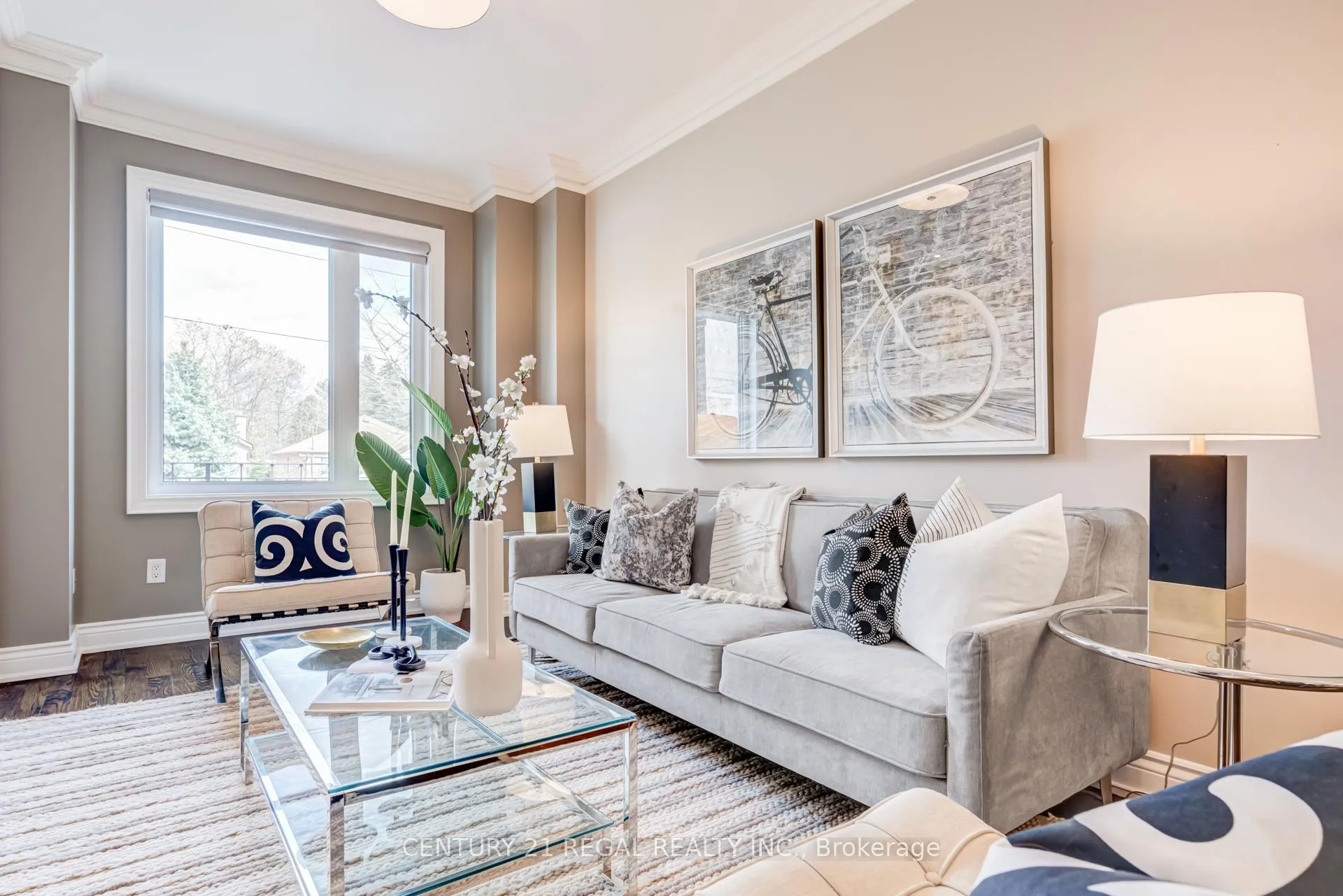 Photo 8 of 524A Mcroberts Avenue, Toronto, Caledonia-Fairbank — HOMEH