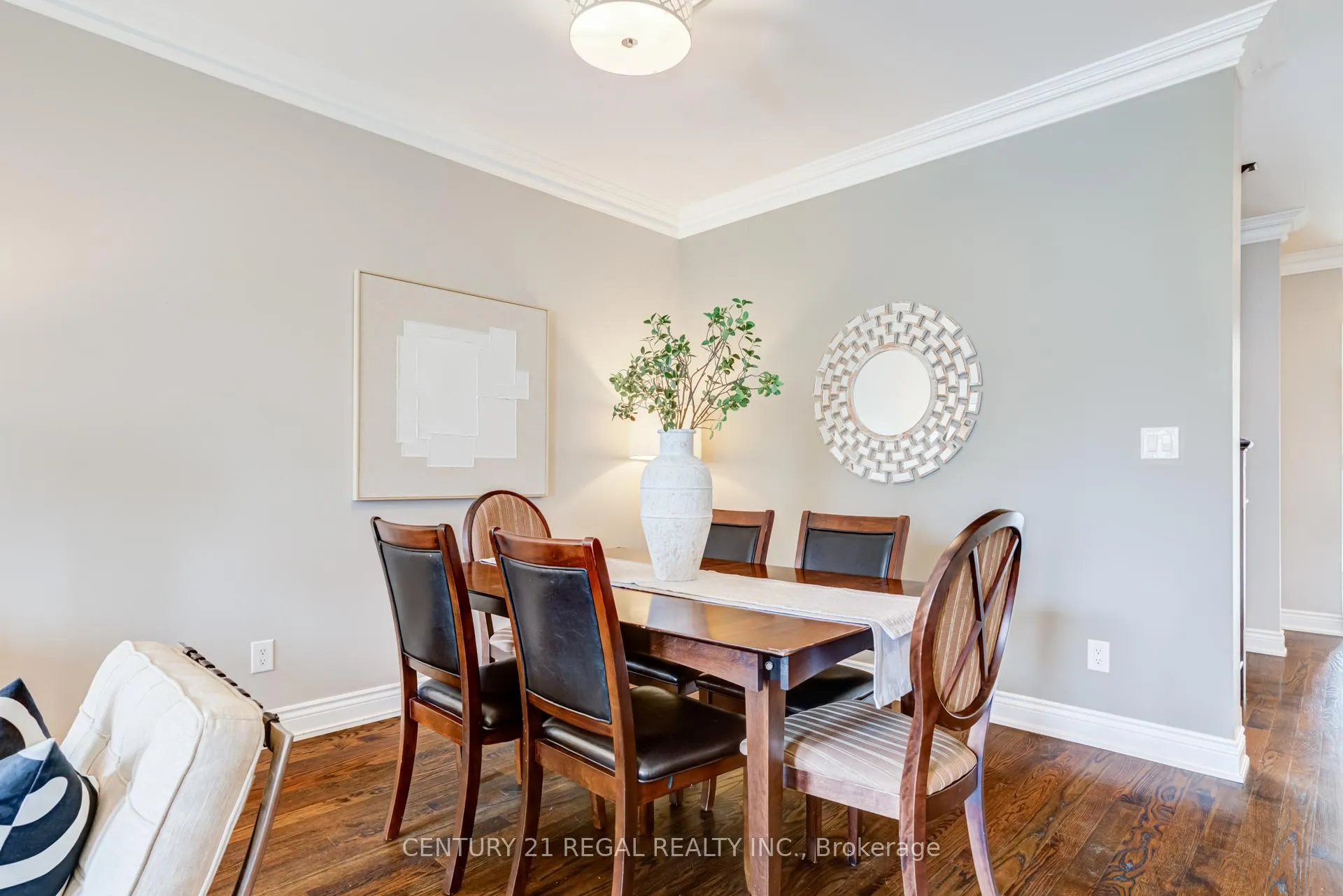 Photo 10 of 524A Mcroberts Avenue, Toronto, Caledonia-Fairbank — HOMEH