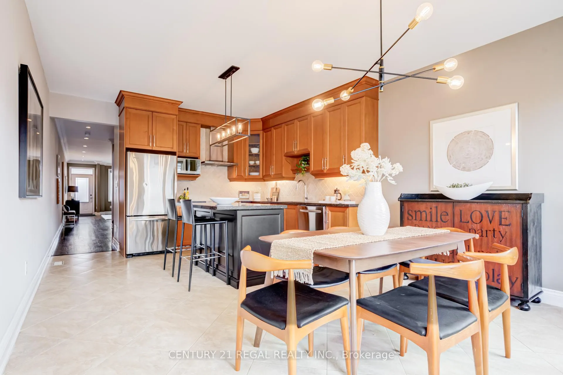 Photo 16 of 524A Mcroberts Avenue, Toronto, Caledonia-Fairbank — HOMEH