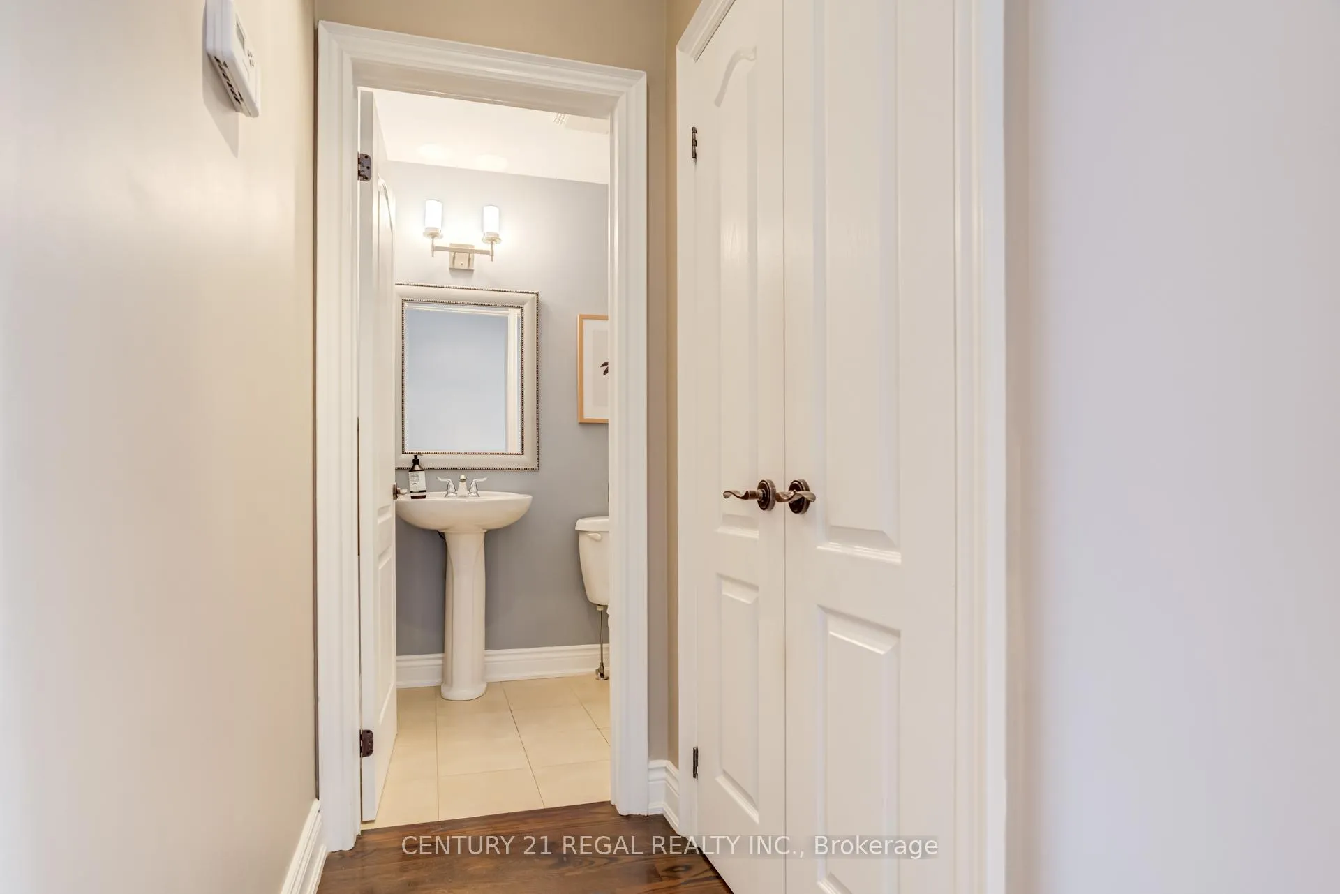Photo 17 of 524A Mcroberts Avenue, Toronto, Caledonia-Fairbank — HOMEH
