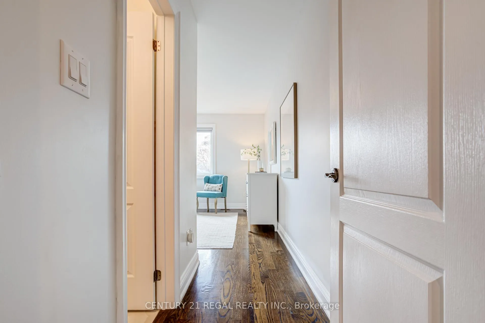 Photo 20 of 524A Mcroberts Avenue, Toronto, Caledonia-Fairbank — HOMEH
