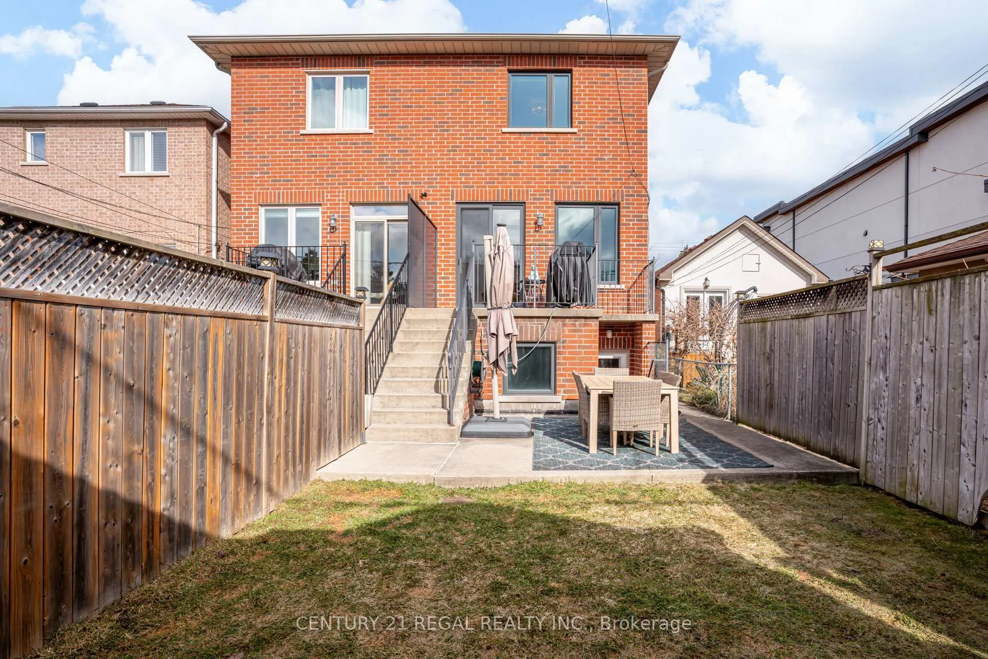Photo 45 of 524A Mcroberts Avenue, Toronto, Caledonia-Fairbank — HOMEH