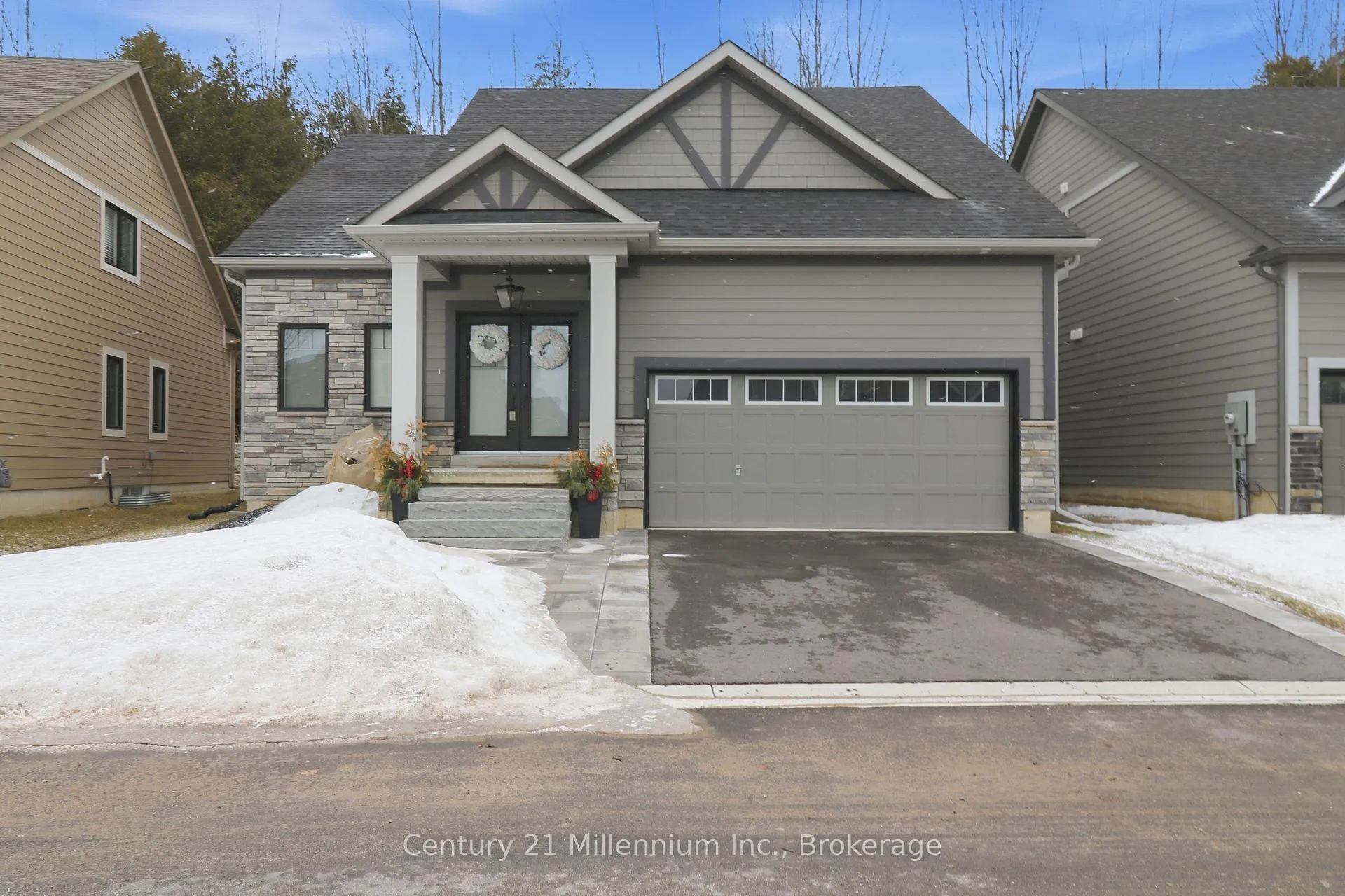 Photo 1 of Unit 4, 128 Beacon Drive, Blue Mountains — HOMEH