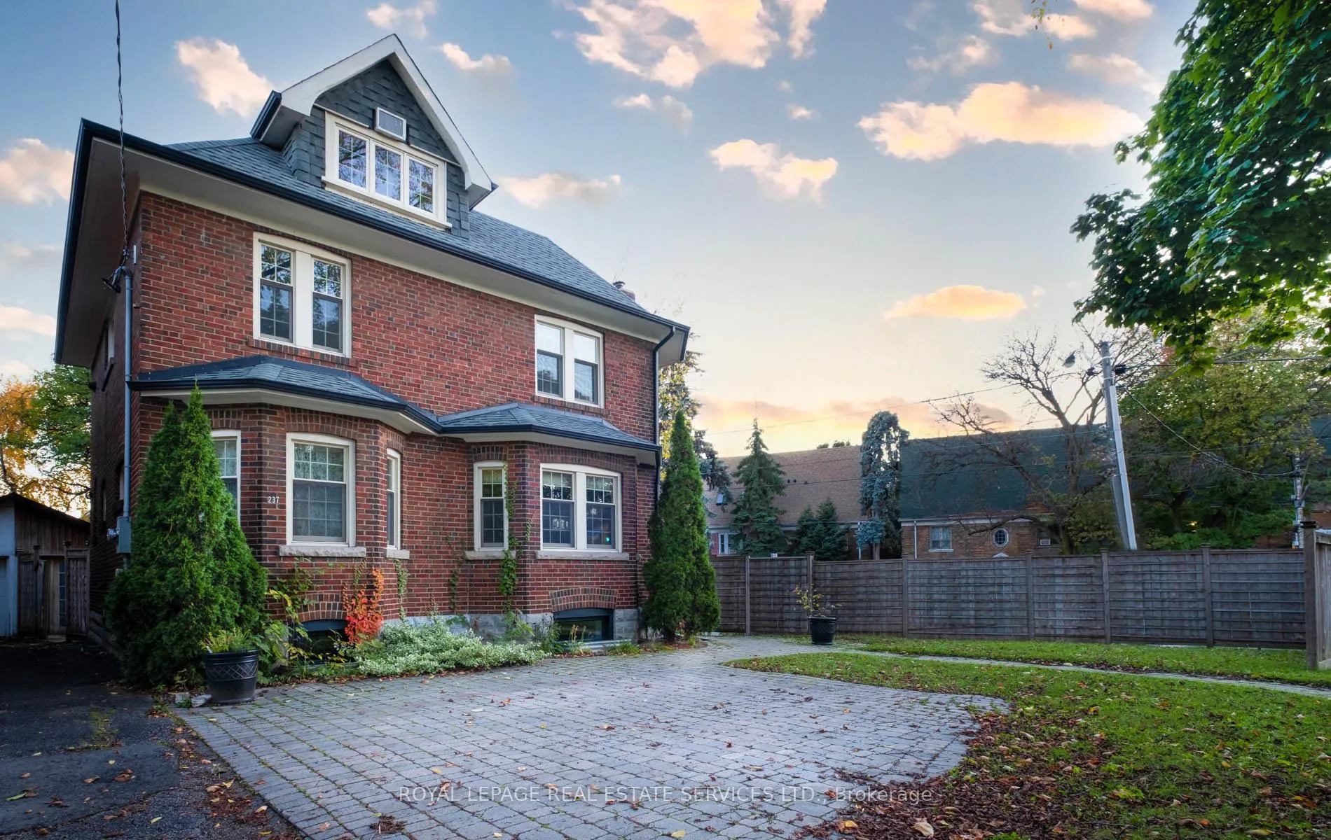 Photo 2 of 237 Glengrove Avenue W, Toronto, Lawrence Park South — HOMEH
