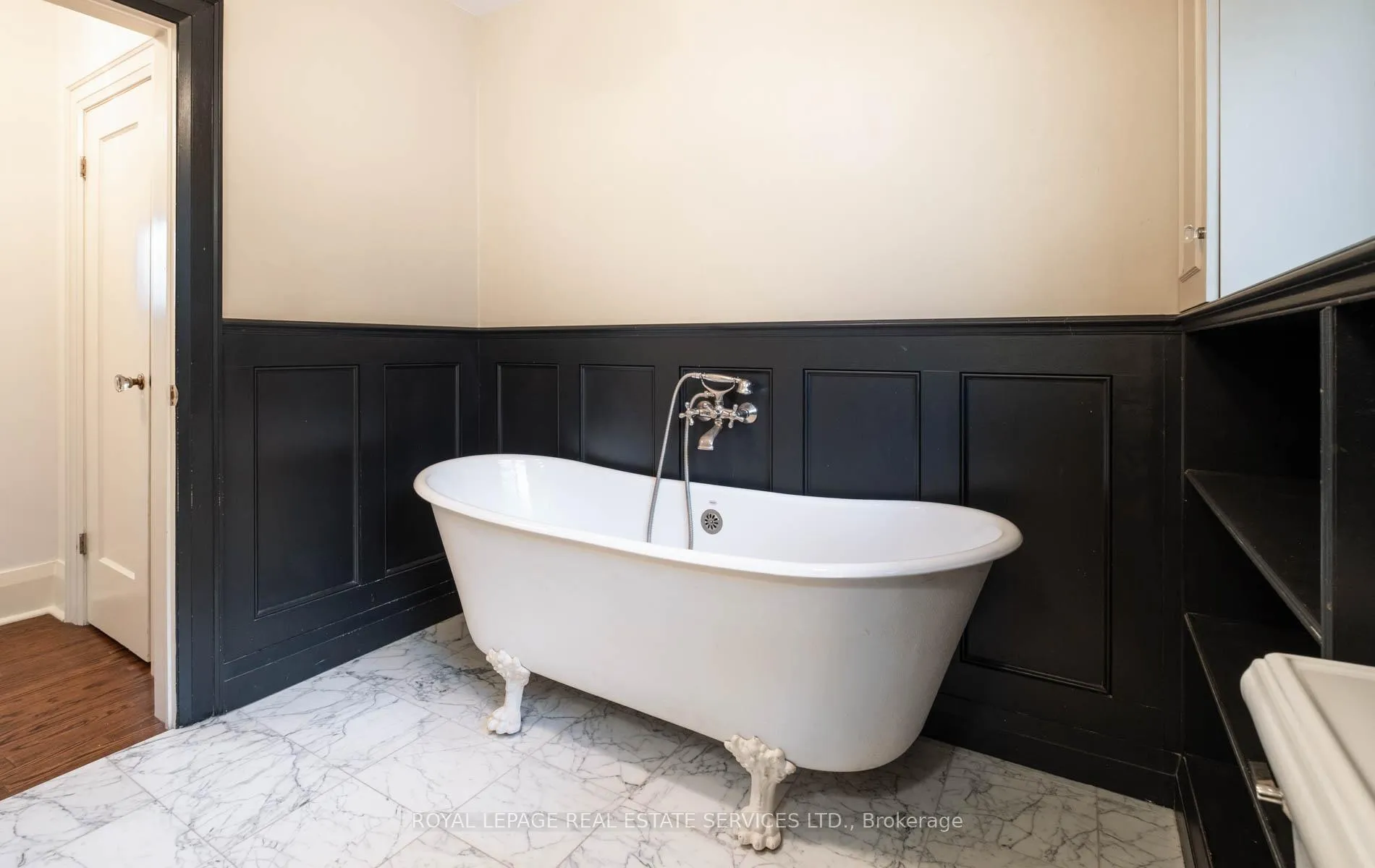 Photo 19 of 237 Glengrove Avenue W, Toronto, Lawrence Park South — HOMEH