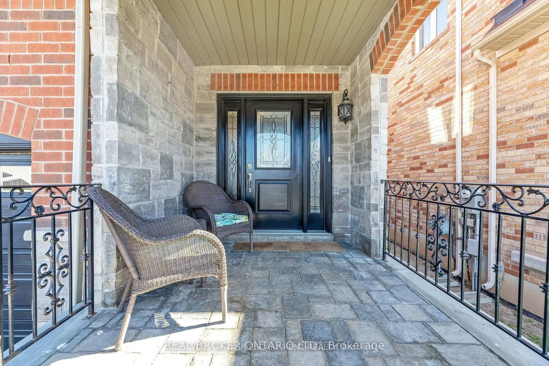 Photo 2 of 602 Yates Drive, Milton, Coates — HOMEH