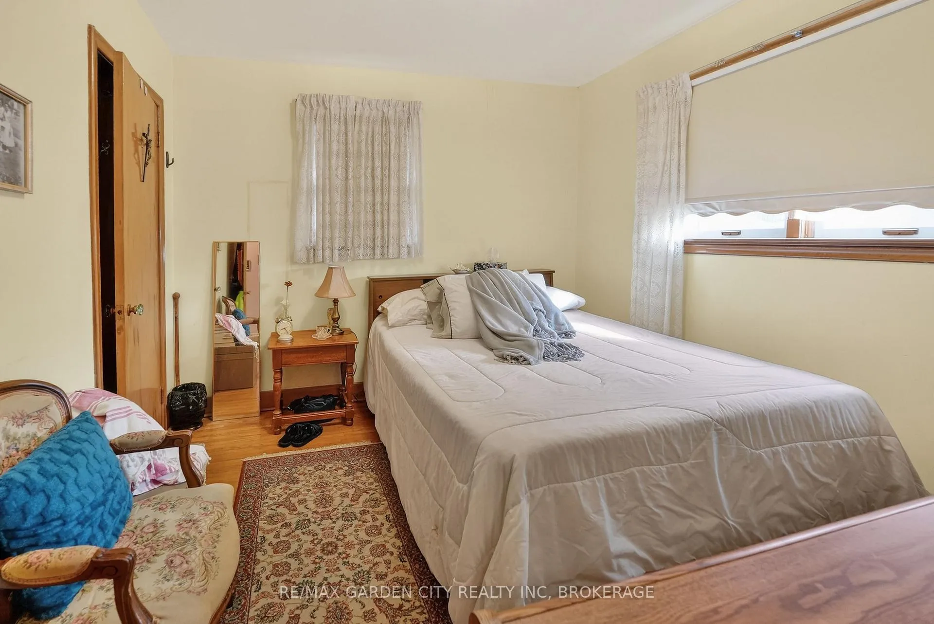 Photo 20 of 98 Golden Boulevard E, Welland, Lincoln/Crowland — HOMEH