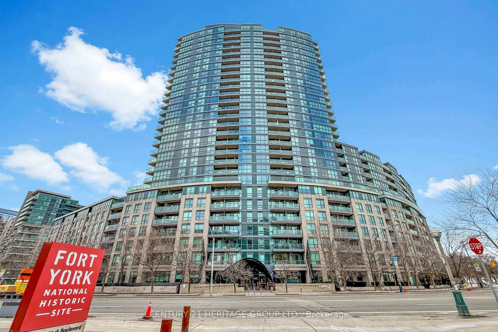 Front of Unit 2713, 231 Fort York Boulevard