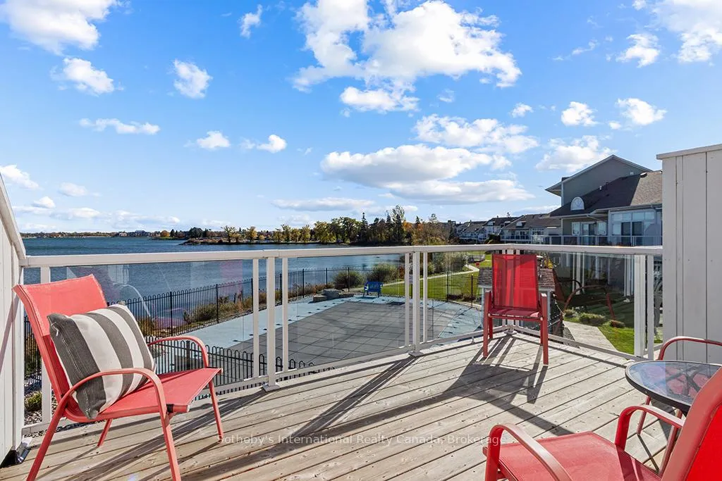 Photo 14 of 61 Cranberry Surf, Collingwood — HOMEH