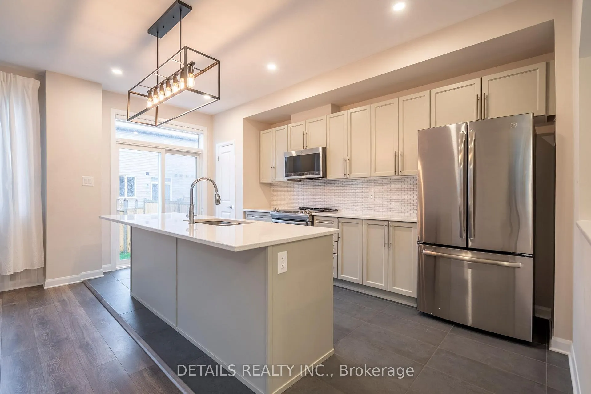 Photo 13 of 157 Gardenpost Terrace, Ottawa, Avalon West — HOMEH