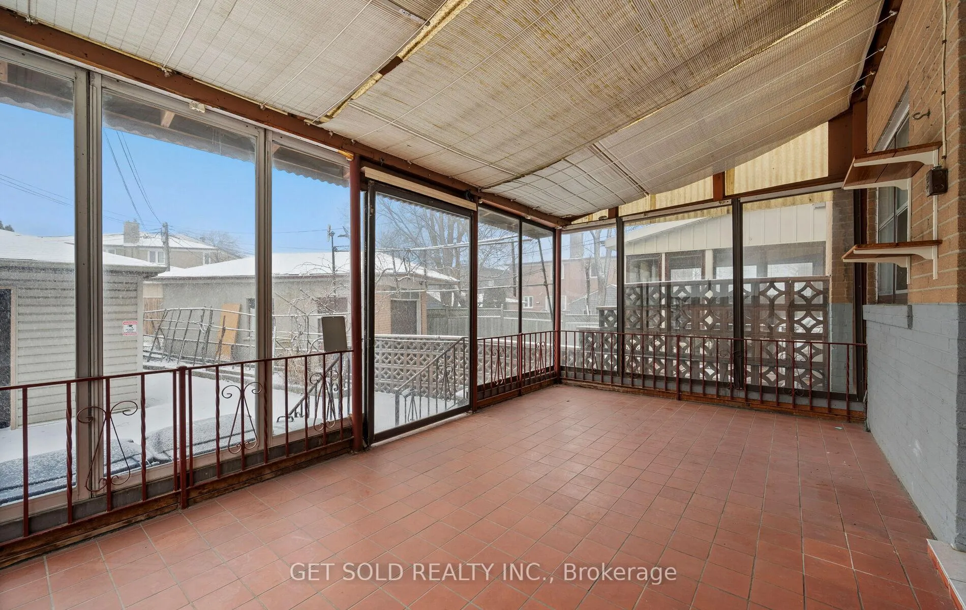 Photo 13 of 14 Burrard Road, Etobicoke, Elms-Old Rexdale — HOMEH
