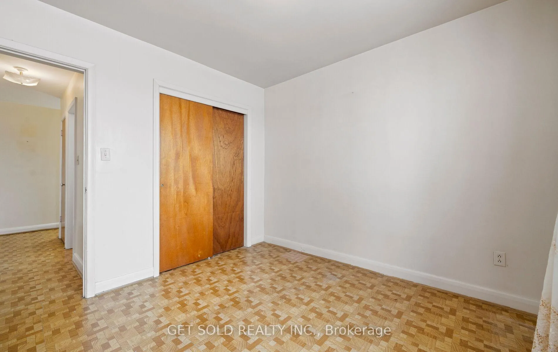 Photo 24 of 14 Burrard Road, Etobicoke, Elms-Old Rexdale — HOMEH