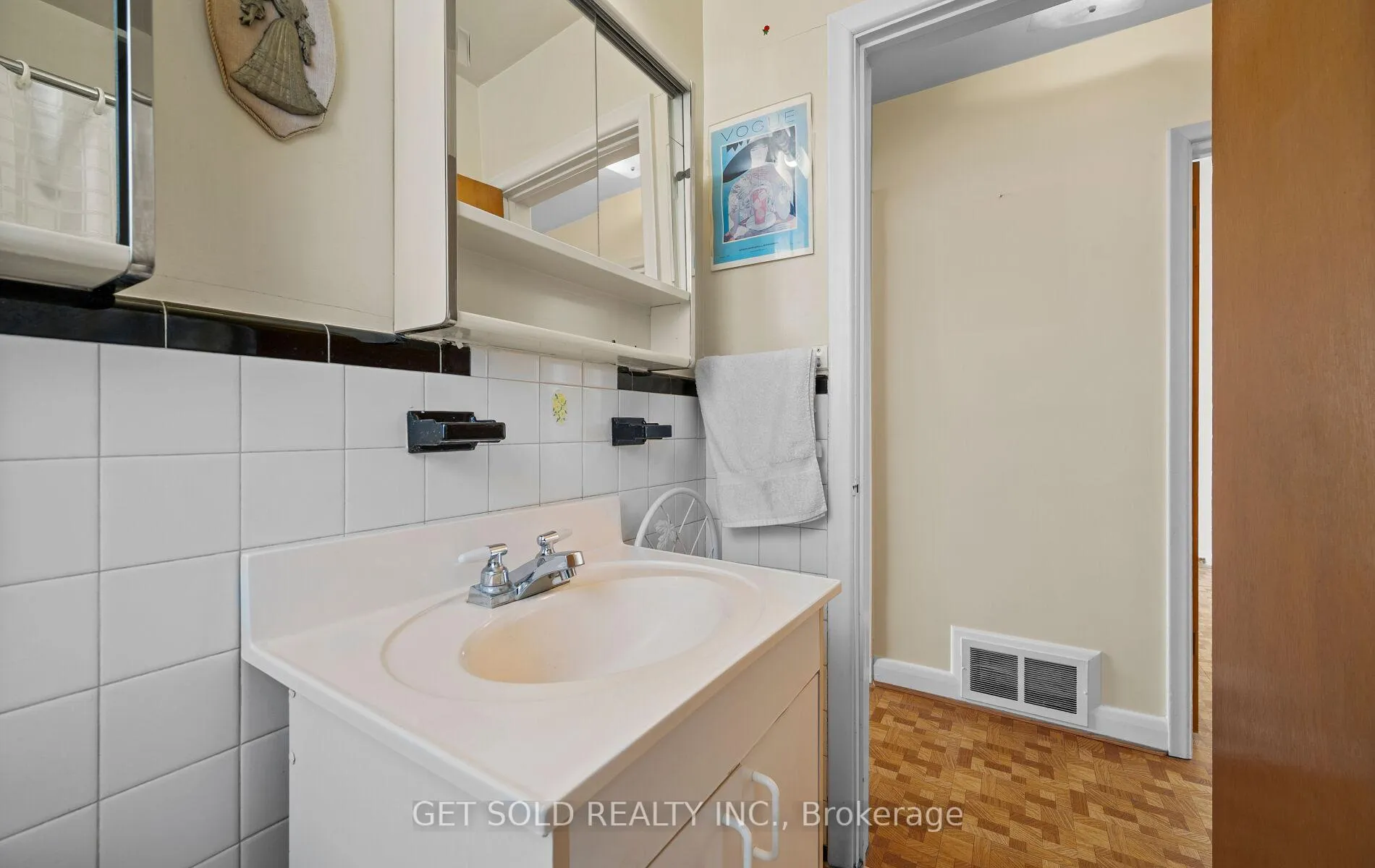Photo 30 of 14 Burrard Road, Etobicoke, Elms-Old Rexdale — HOMEH