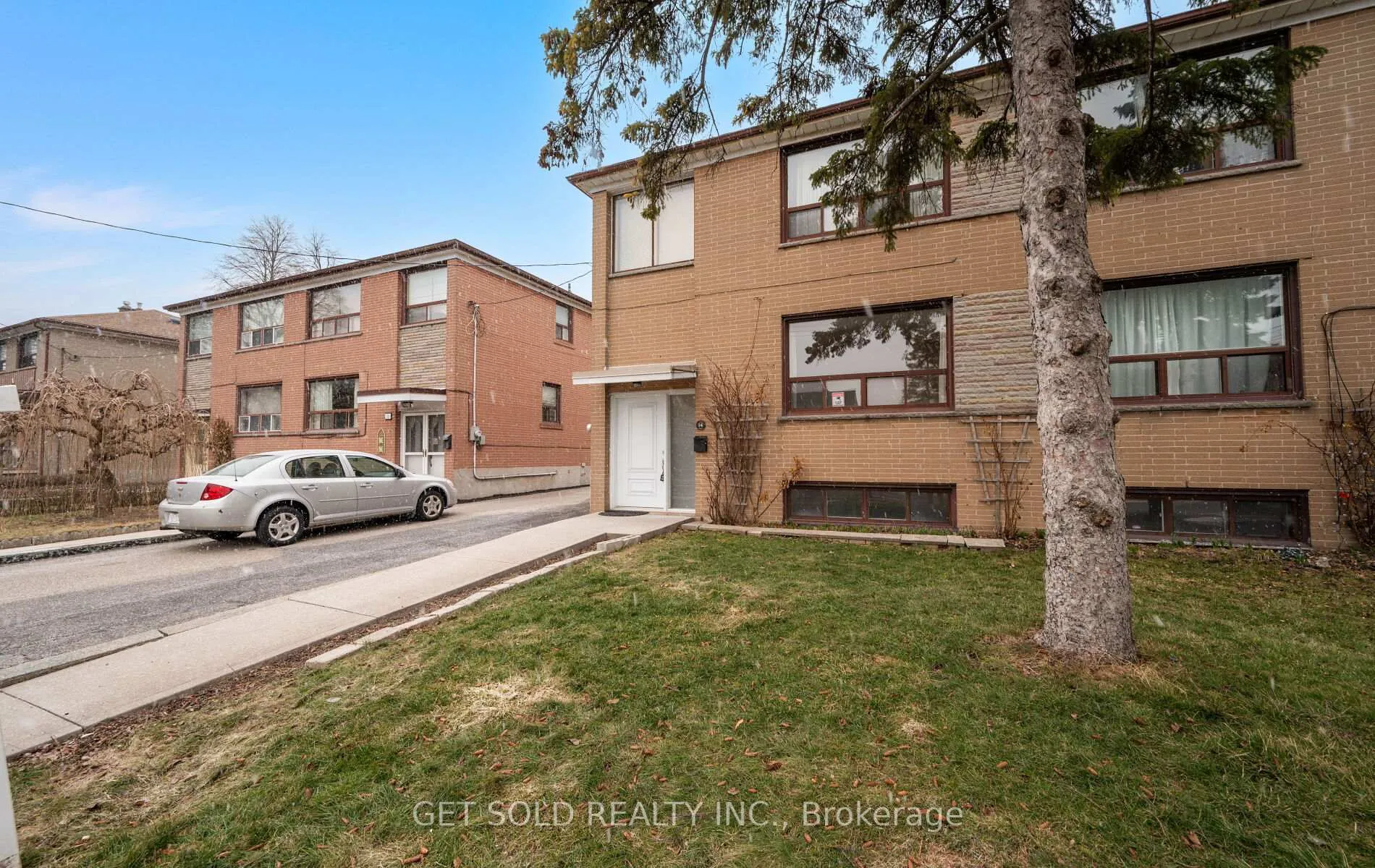 Photo 38 of 14 Burrard Road, Etobicoke, Elms-Old Rexdale — HOMEH