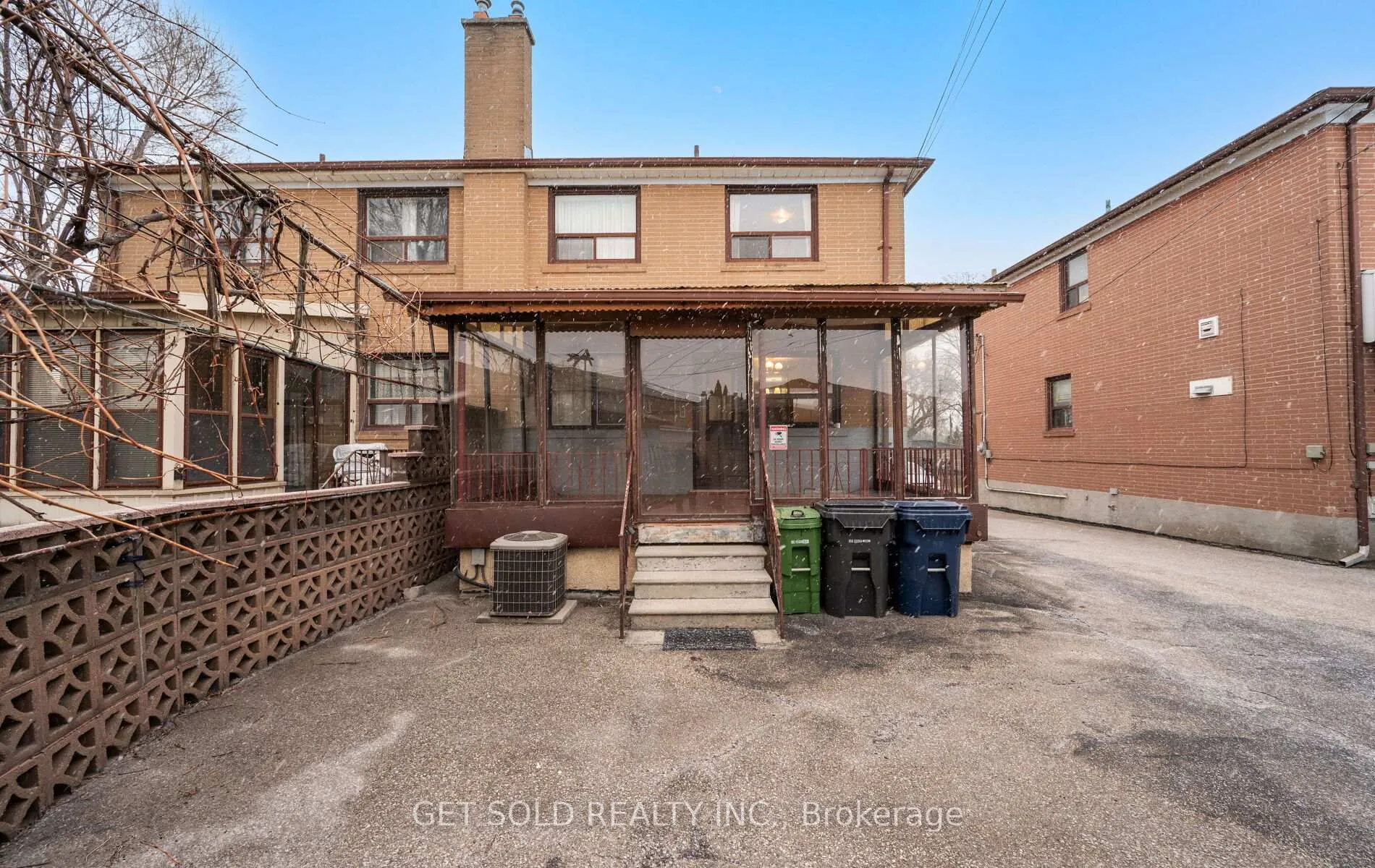 Photo 43 of 14 Burrard Road, Etobicoke, Elms-Old Rexdale — HOMEH