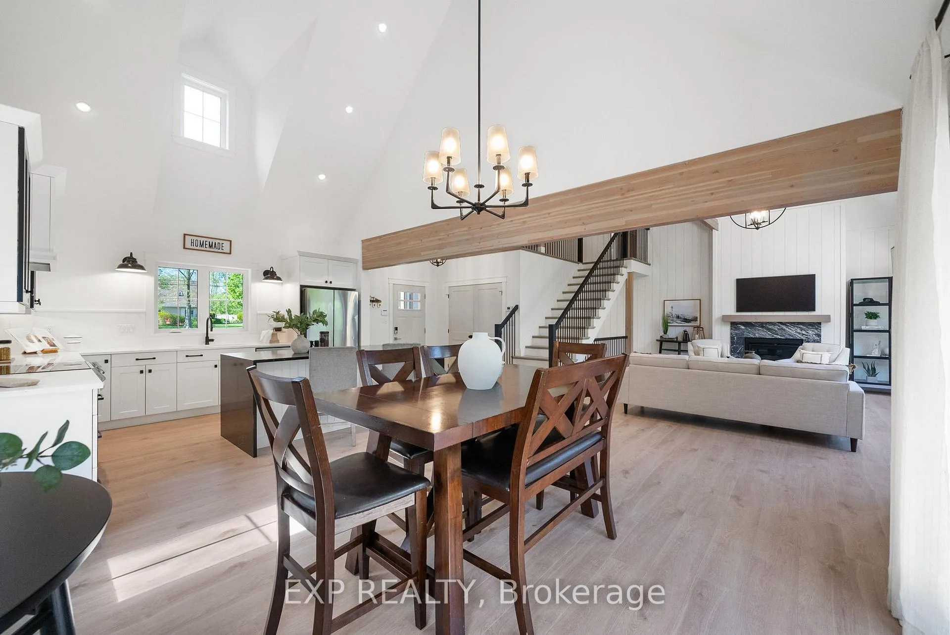 Photo 9 of 1499 Lakeside Drive, Prince Edward County, Ameliasburg Ward — HOMEH