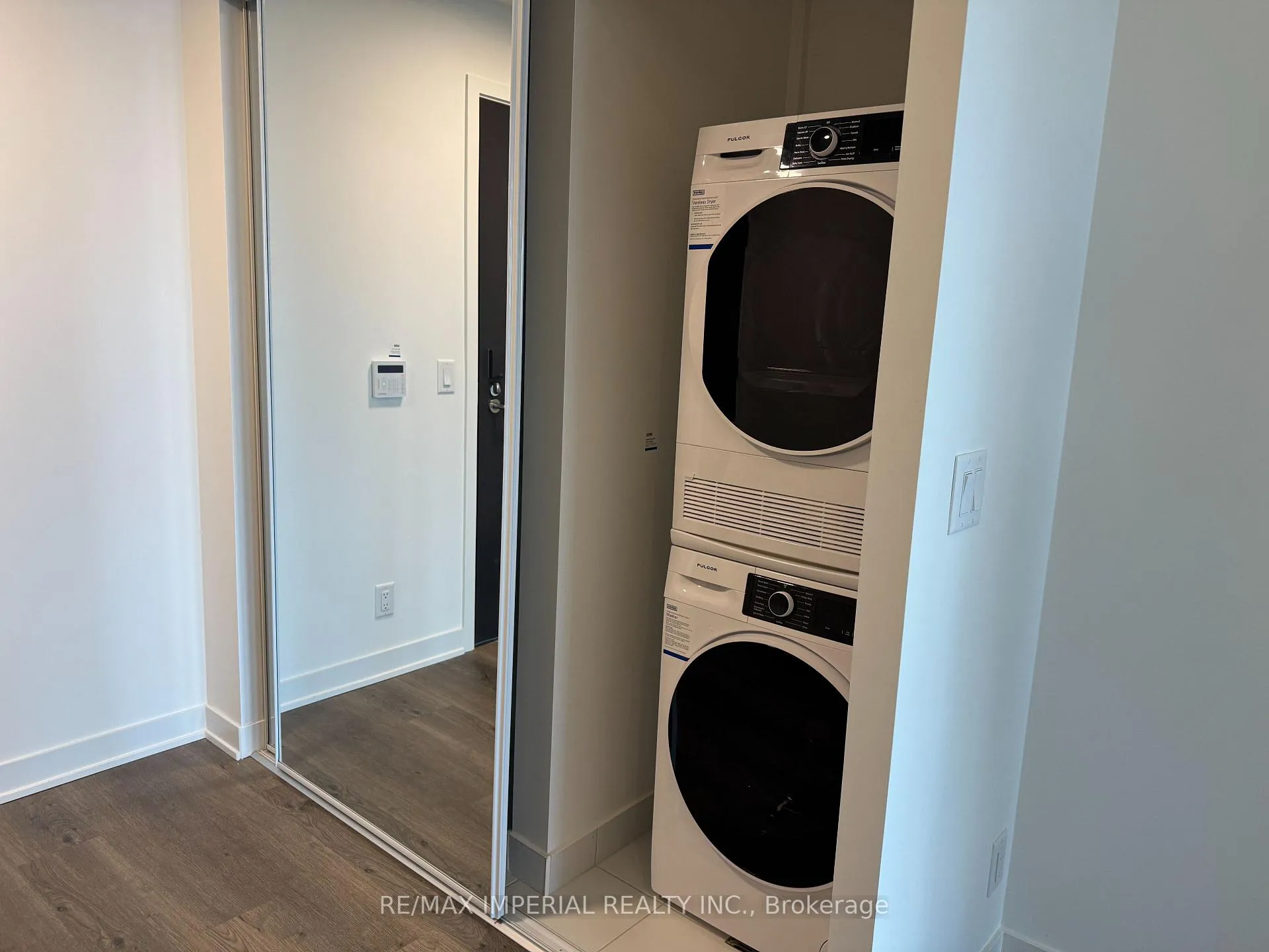 Photo 17 of Unit 2815, 180 Front Street E, Toronto, Moss Park — HOMEH