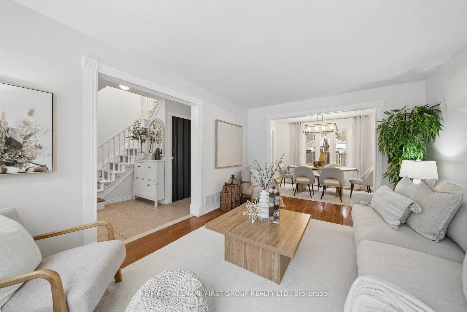 Photo 5 of 621 Beckworth Square, Pickering, Amberlea — HOMEH