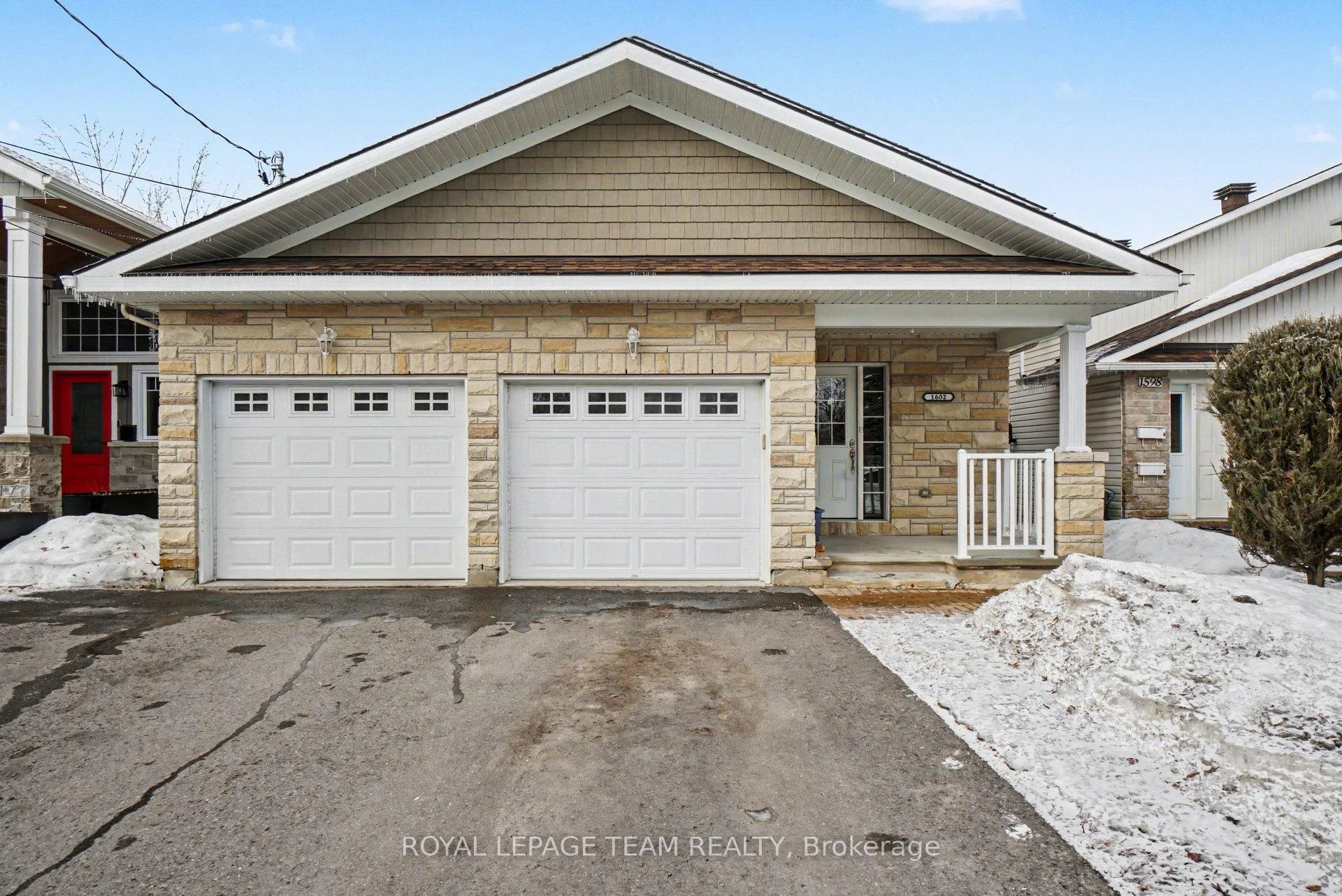Front of Unit B, 1602 Belcourt Boulevard