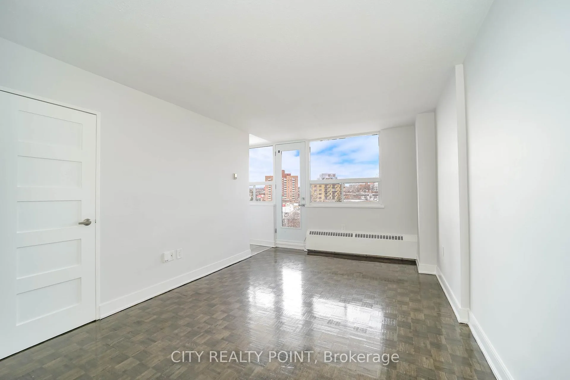 Front of Unit 701, 1500 Bathurst Street