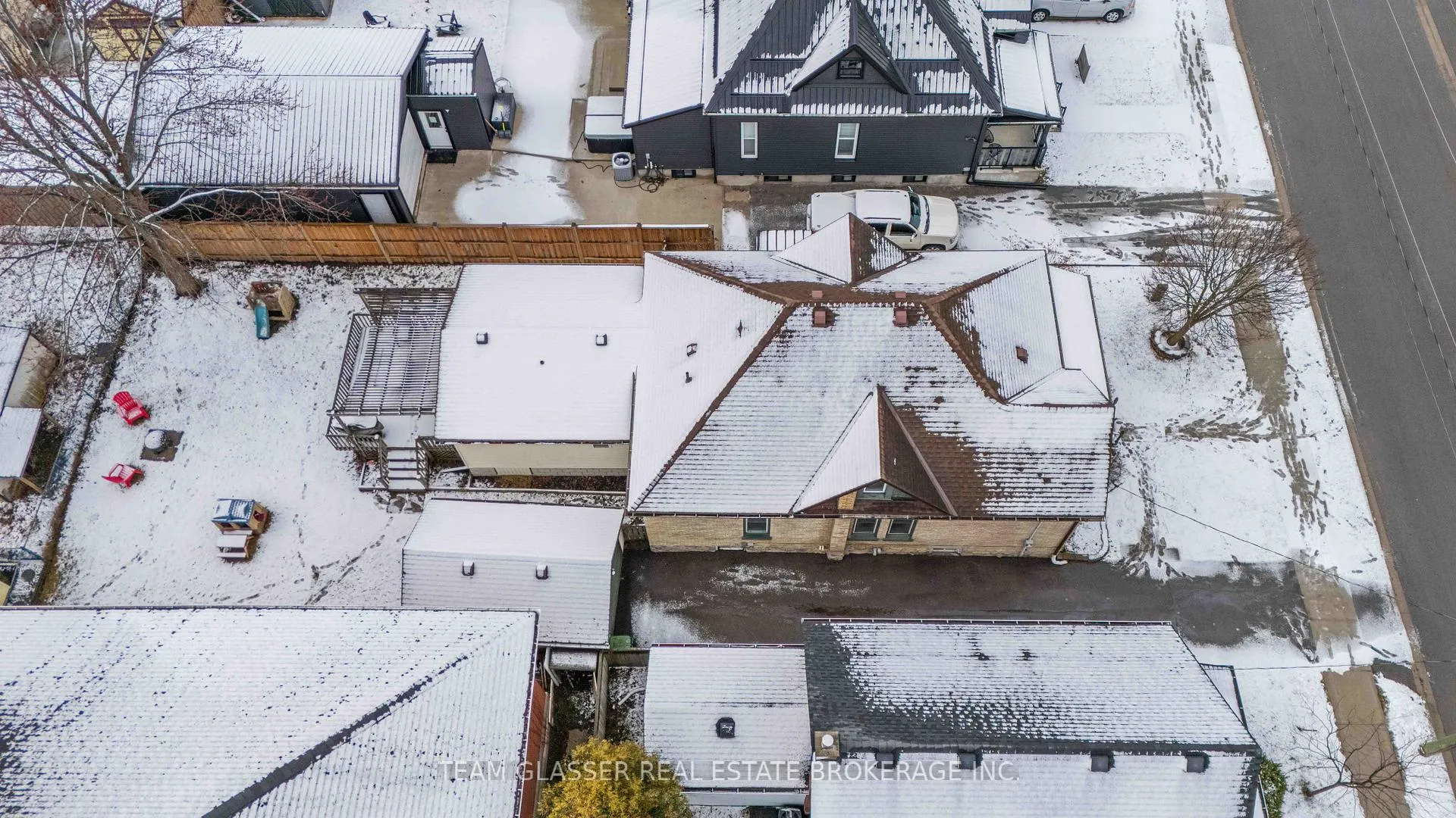 Photo 47 of 57 Locust Street, St. Thomas — HOMEH